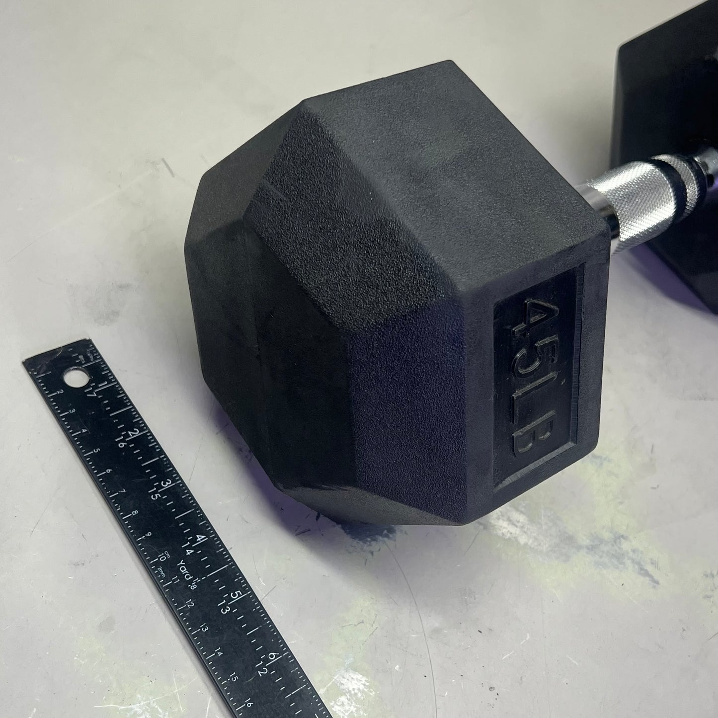 ZA@ CAP (2 PACK, 45 LBS Each) Hexagon Rubber Dumbbell Set Contoured Handle Black/Chrome