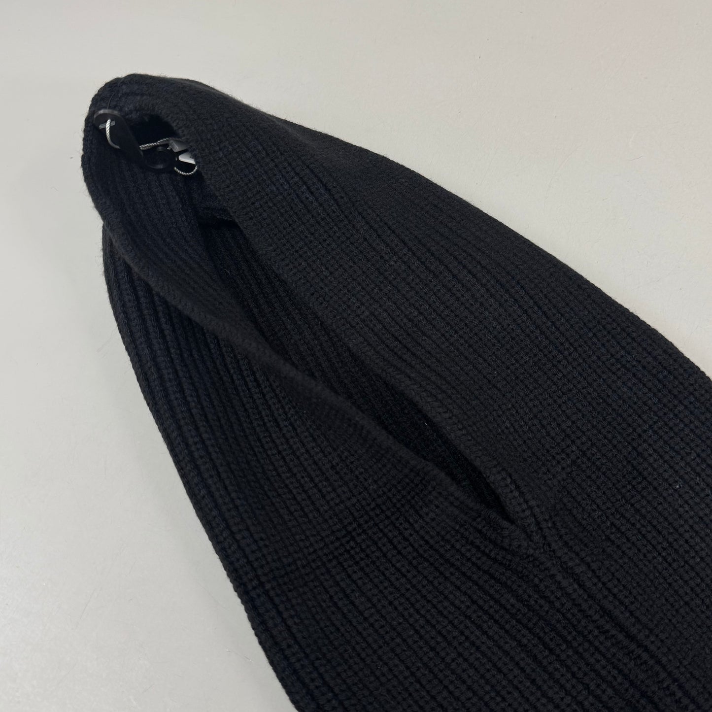 SAMSHIELD Hoodie Neck Warmer Unisex Fits All Black