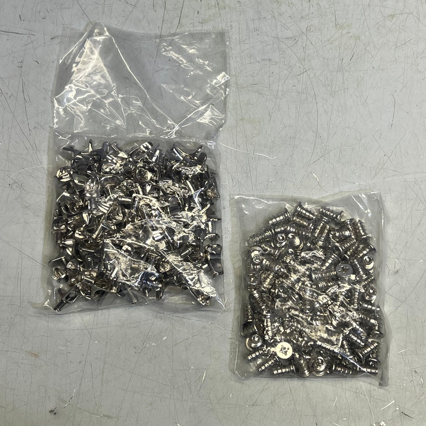 ZA@ (LOT OF 2) Hardware Adjustable Shelving Studs & Philip Head Chubby Screws Chrome