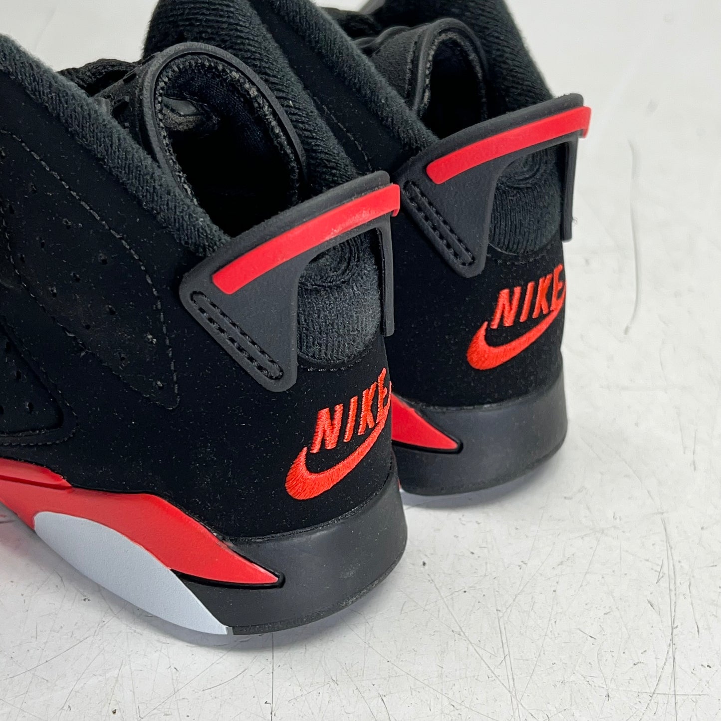 AIR JORDAN Kids Preschool 6 Retro Basketball Shoes Boys Sz 10 5C Black/Crimson
