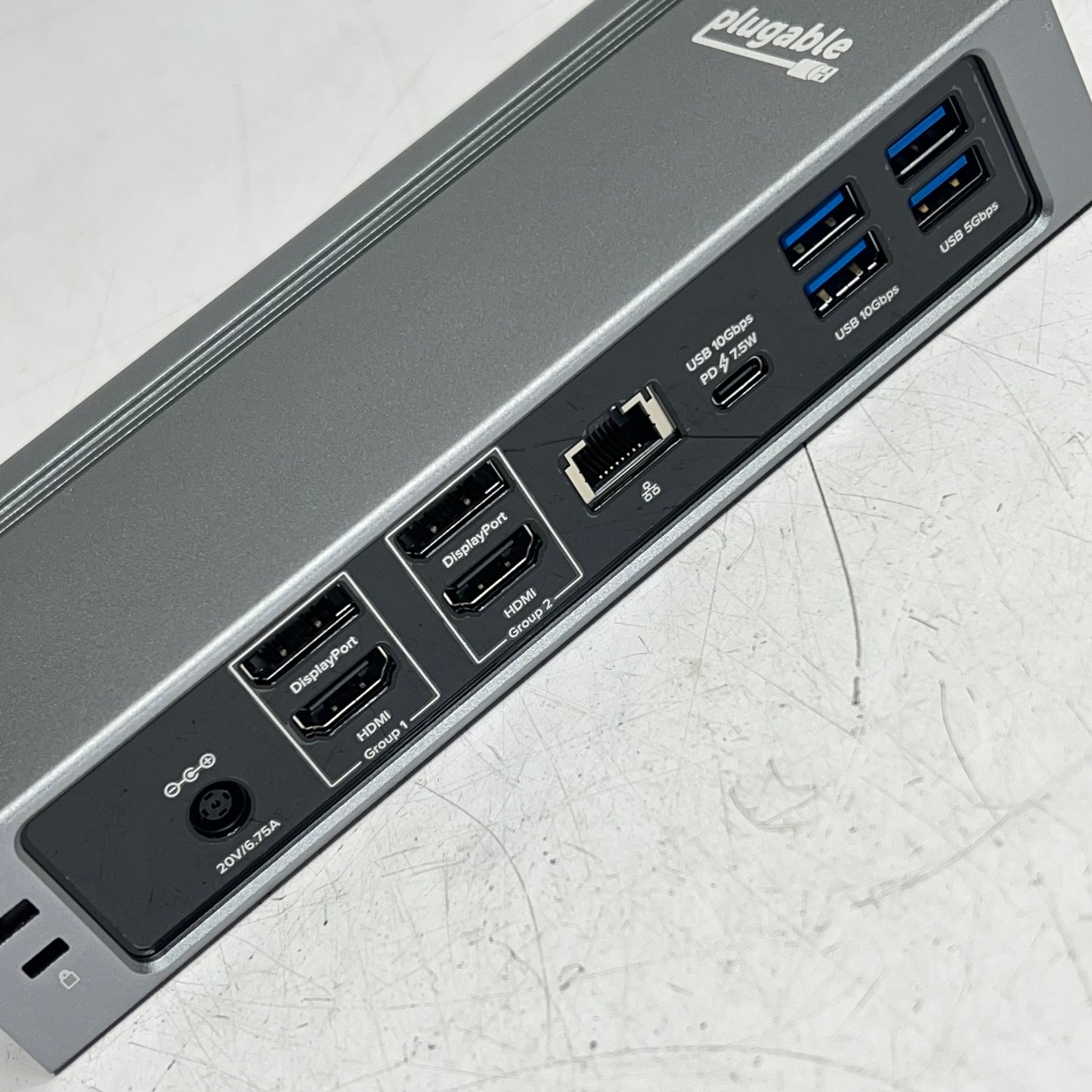 PLUGABLE Thunderbolt 4 16-in-1 Docking Station For Macbook Air/Pro TBT4-UDZ