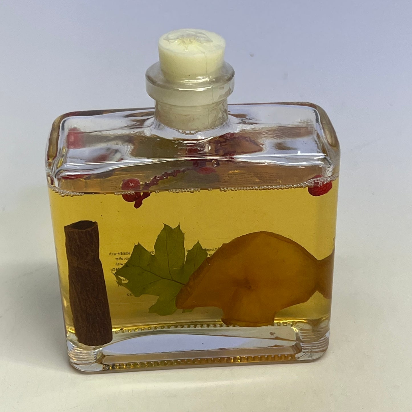 ANDALUCA Apple Cinnamon Reed Diffuser Botanical Fragrance 7.5 fl oz  Amber