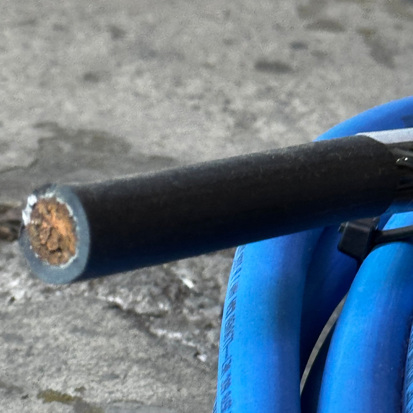 VERTIV 200 Abattdiskkit Field Retrofit Kit Black & Blue F1011294 (New Other, Distressed Box)