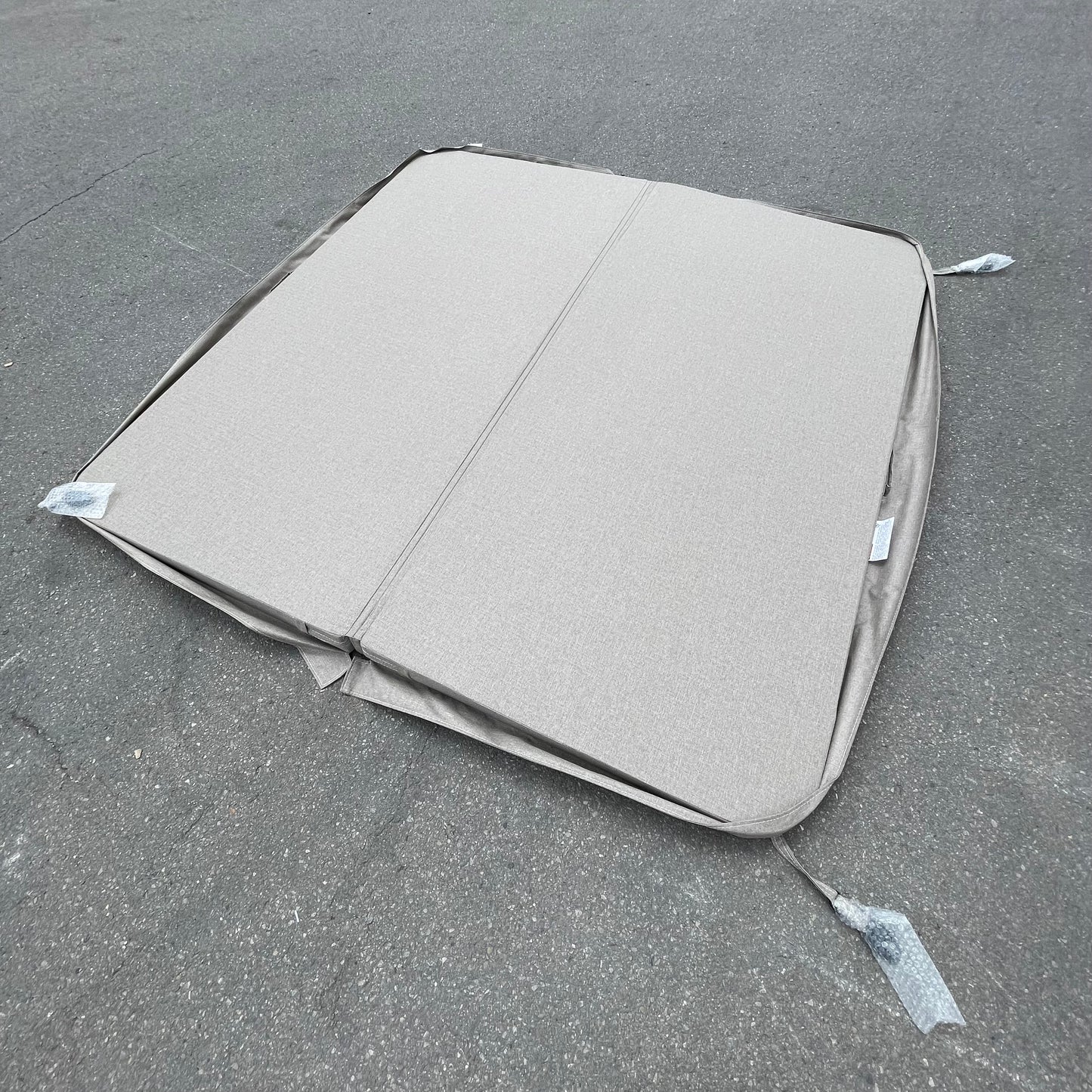 ZA@ Pallet of WATKINS Spa Cover 84”x84” 1932091E-305 (AS-IS)