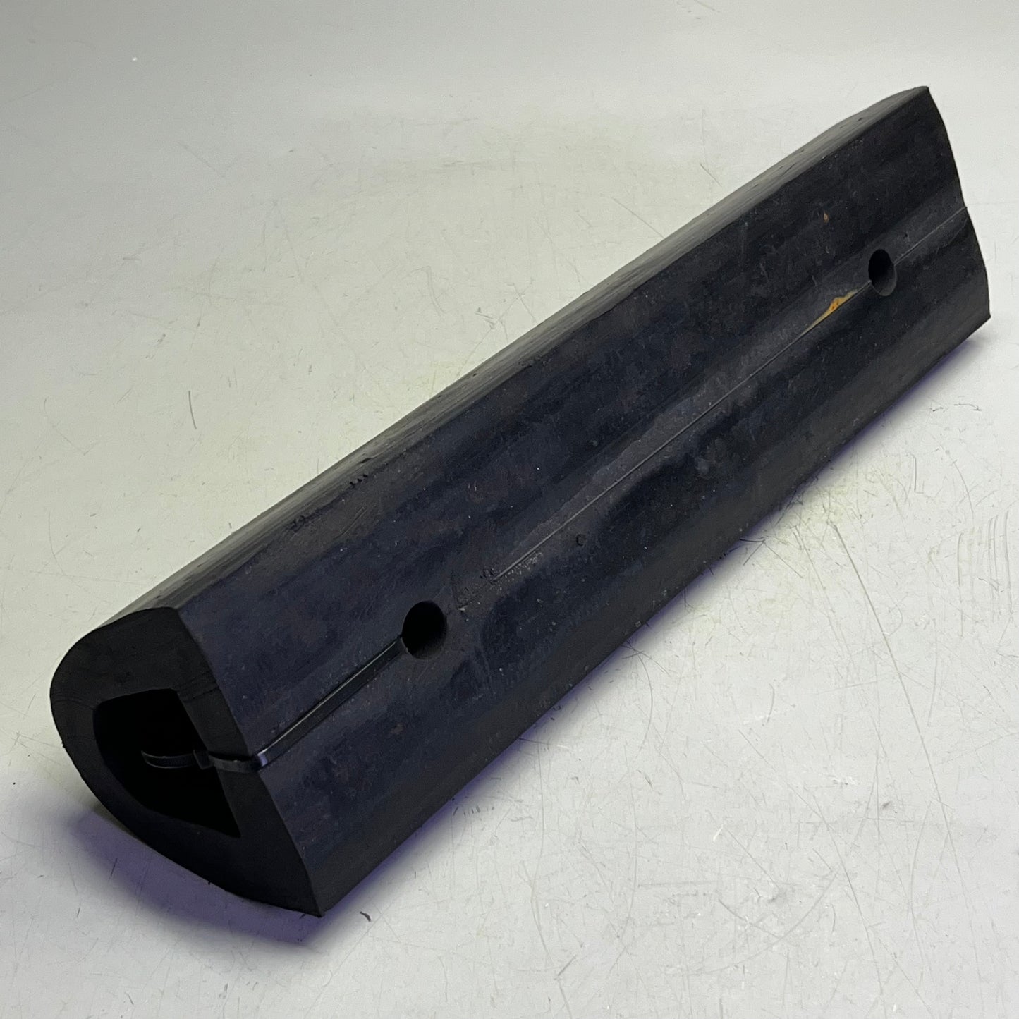 Dock Bumper Solid Rubber Sz 18"L x 4"W x 4"H