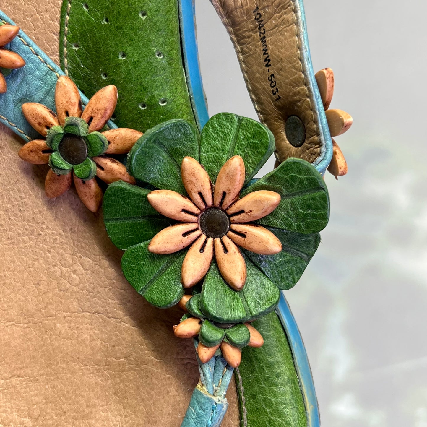 BORN Leather Beaded Flower Sandal W/ Heel Women's Sz 12 Green/Blue (Used)