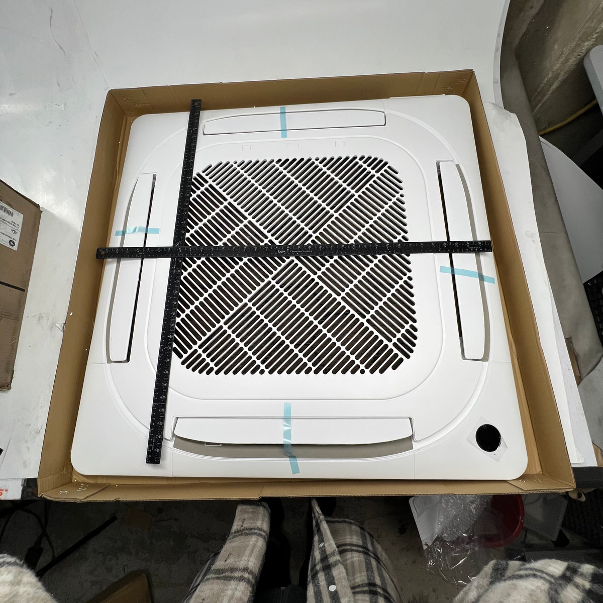 CARRIER Hp Idu Cassette Panel Units 24-48 40.75"x40.75"x3.54" White 45MBCQ02XXX4