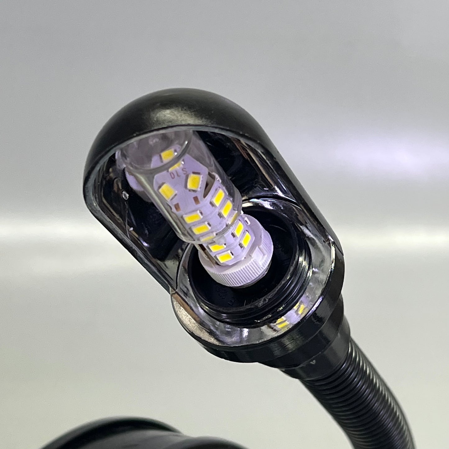 GENESIS Bench Grinder W/ Dual Flexible Lights & Eye Shield 1/2 HP Grey GBG600