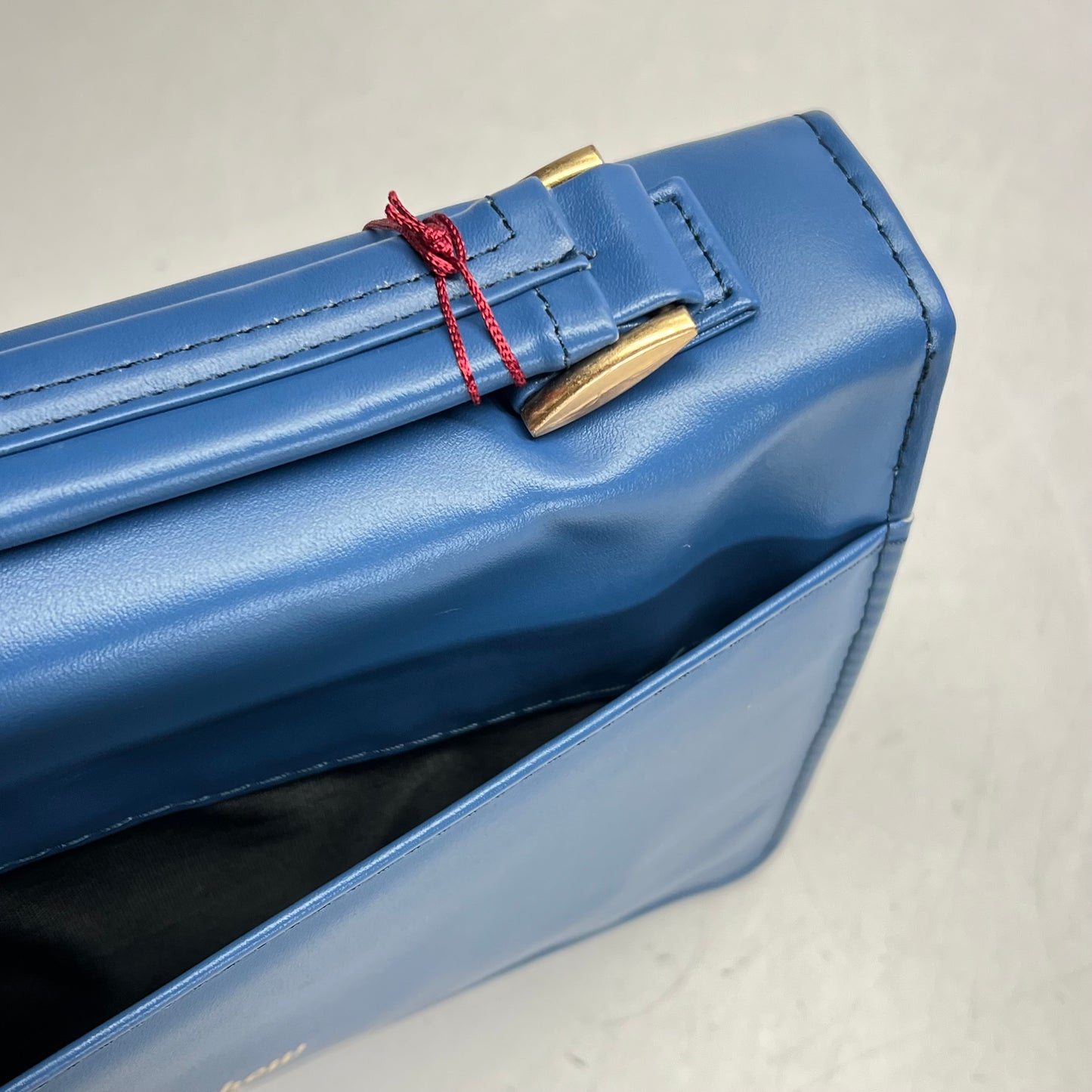 CHRISTIAN ART GIFTS Matthew 6:33 Two-tone Faux Leather Bible Cover 6"x9" Blue