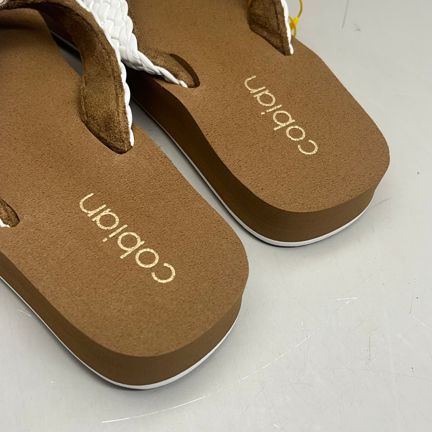 COBIAN Braided Bounce Synthetic Leather Sandals Women's Sz 9 EU 39.5 White BRB10-100-9