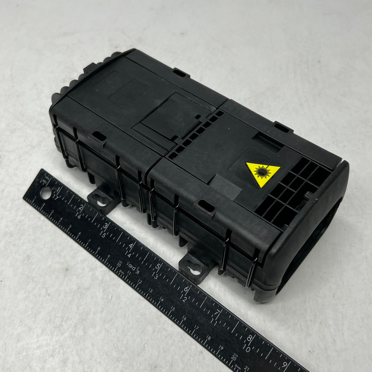 COMMSCOPE OFDC-A4 Fiber Optic Splice Closure / Distribution 8"L - Black 760248941