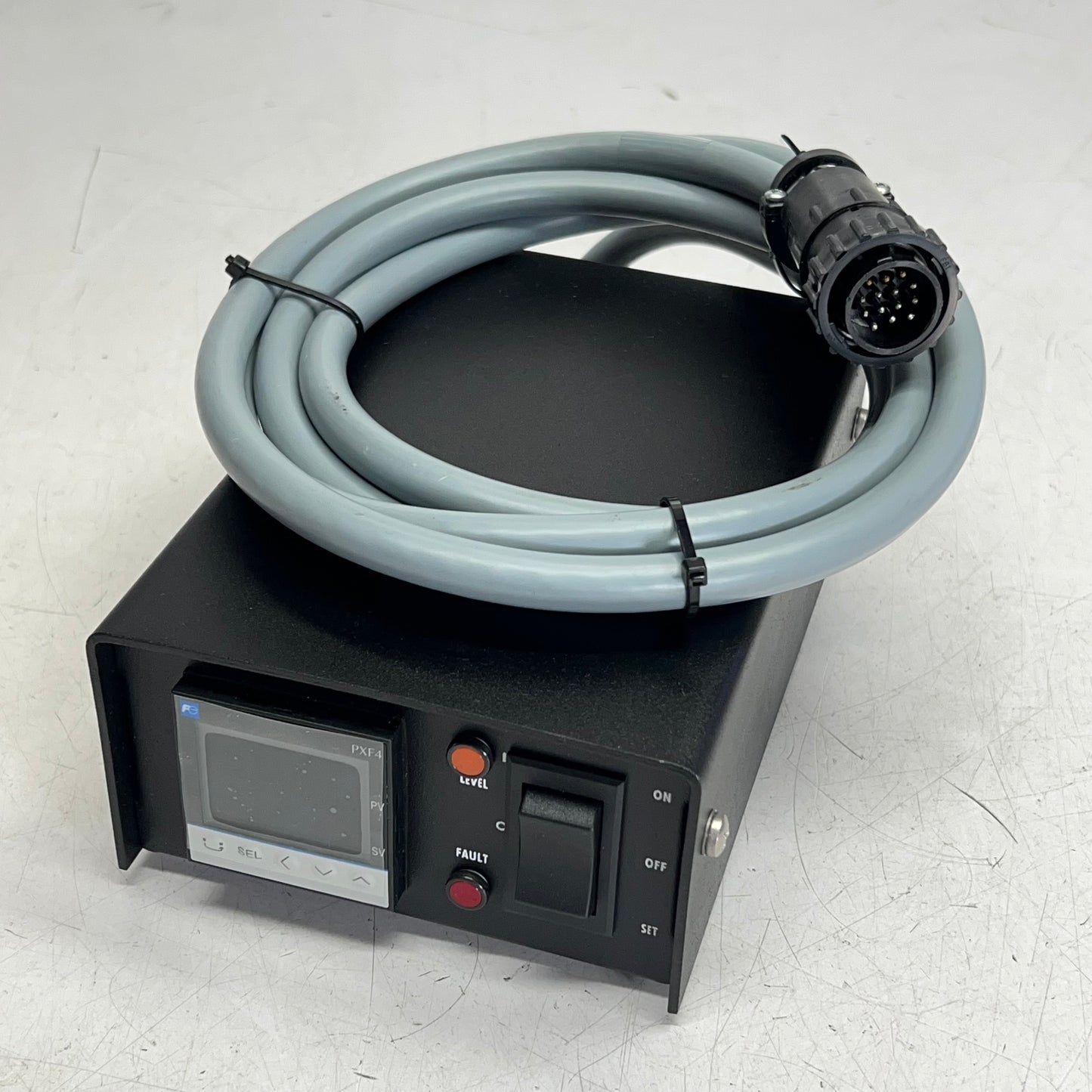 FUJI ELECTRIC Temperature Controller Self Tuning W/ Box & Cord 48x48mm PXF4