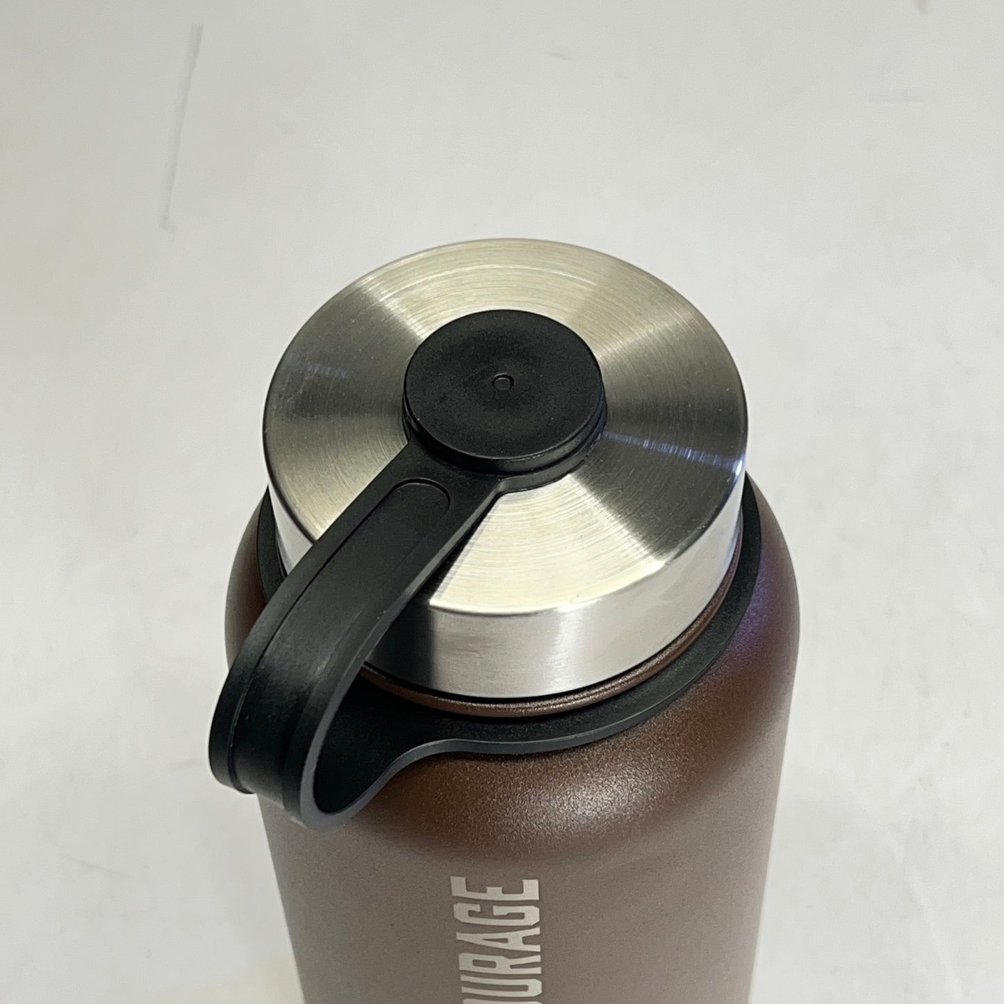 CHRISTIAN ART GIFTS Joshua 1:9 Stainless Steel Water Bottle 34 Fl Oz Brown