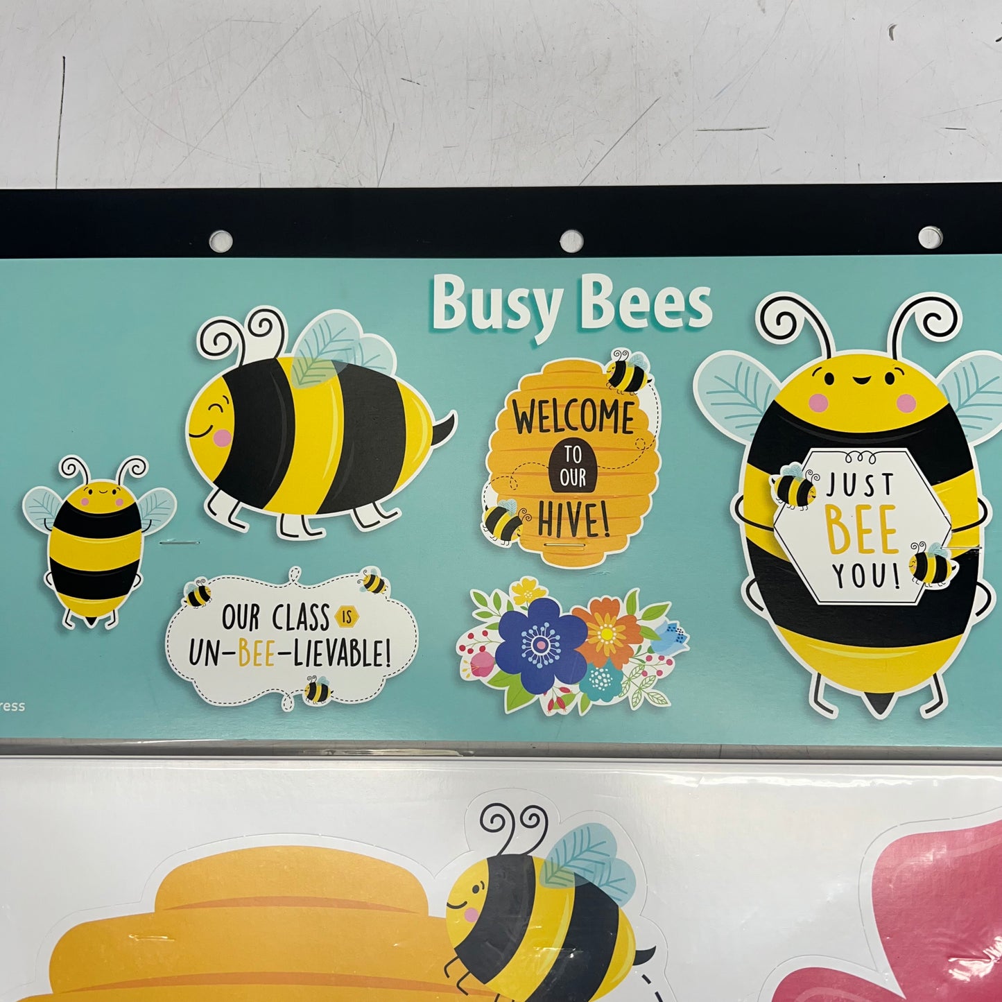CREATING TEACHING PRESS (2 PACK) Busy Bees Bulletin Board 17 Piece  CTP 10670