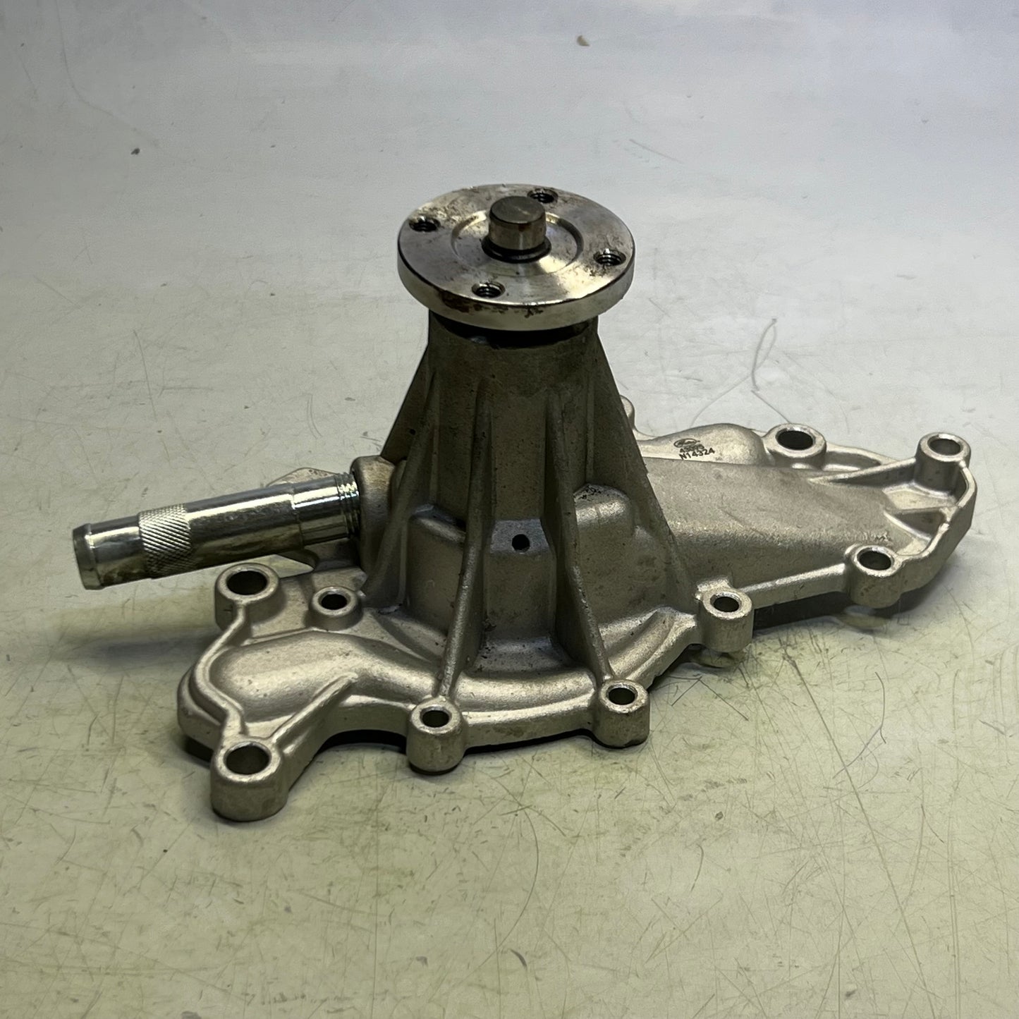 GATES Engine Water Pumps Sz 11"L x 5"H N14324