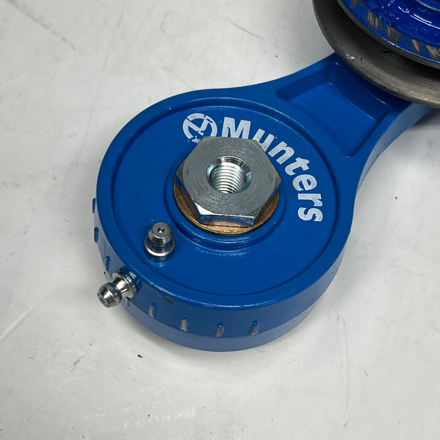 MUNTERS  Belt Tensioner Assembly Kit  w/ 3" A-Section Pulley Blue FH2402K