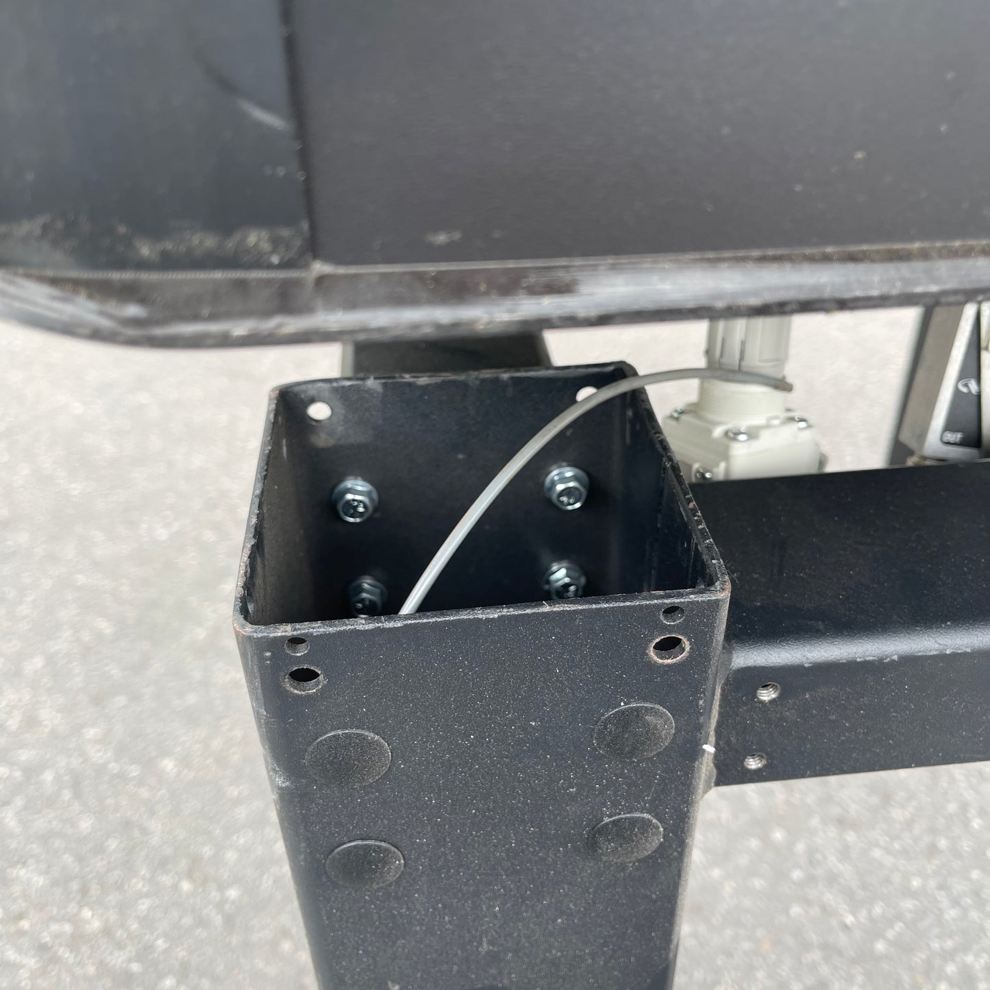 NEWPORT Vision IsoStation Optical Workstation Black 39"x34"x33" (AS-IS)