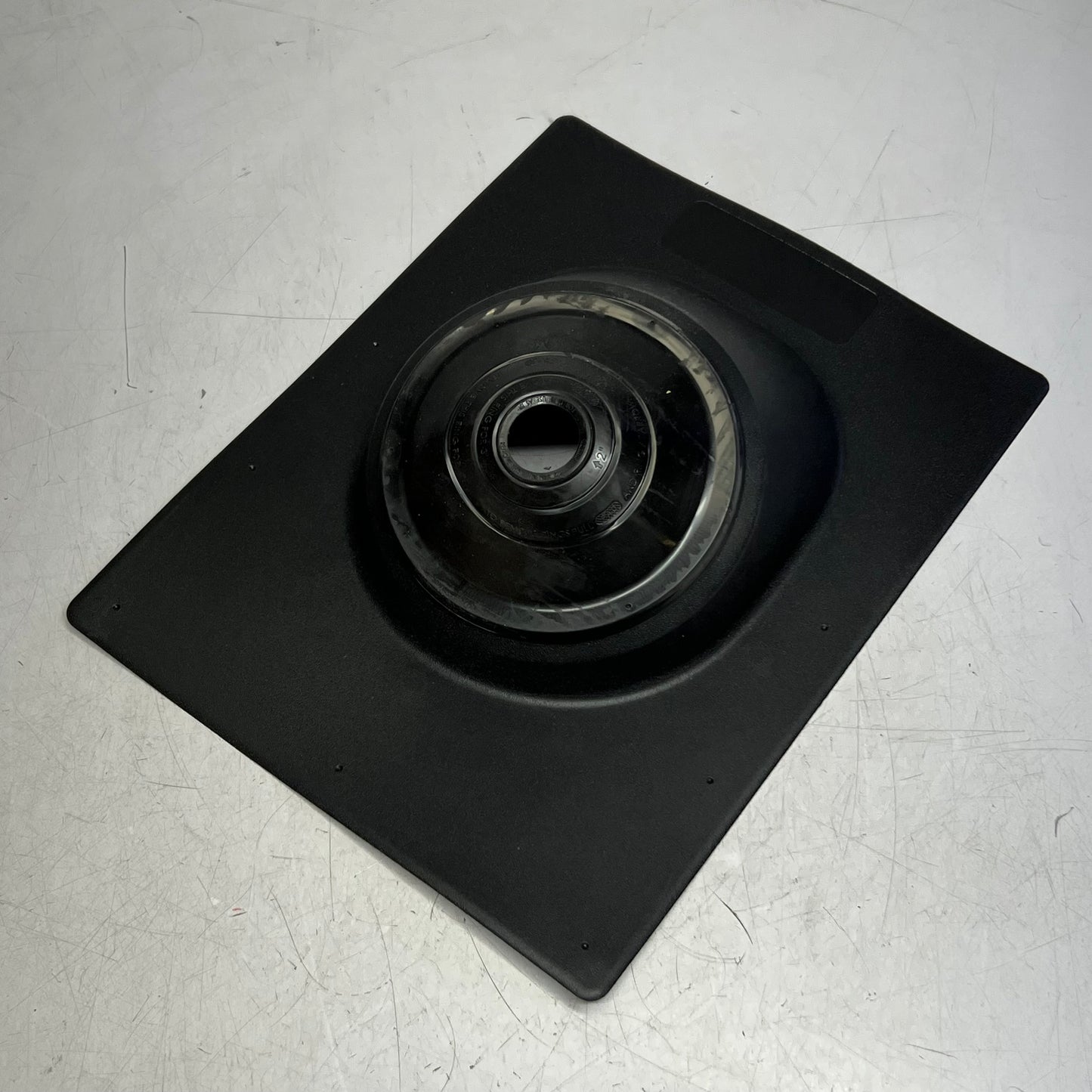 VANBOXEL (25 PACK) High Temp Roof Pipe Flashing with Plastic Base 15"L x 12"W Black