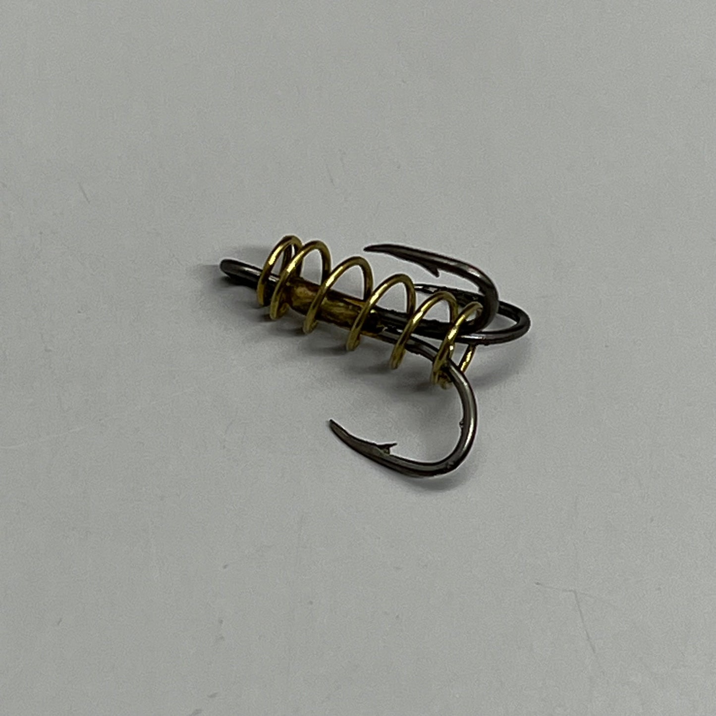 EAGLE CLAW (5 PACK) Soft Bait w/ Spring Treble Hook Bronze/Gold #6 3pc 374SBA-6