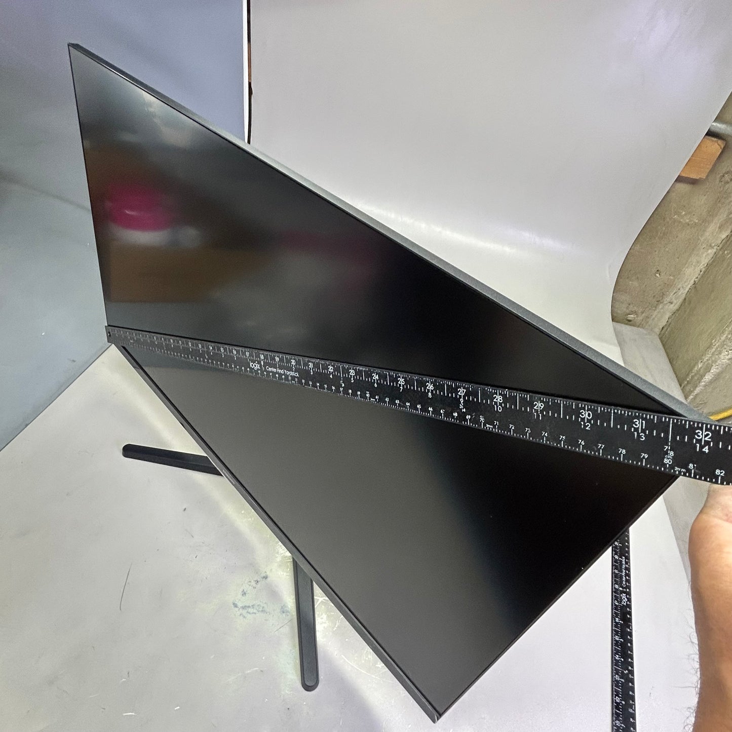 SAMSUNG Essential Monitor w/ Borderless Design 32" Black S3-32 (New Other (Open Packaging))