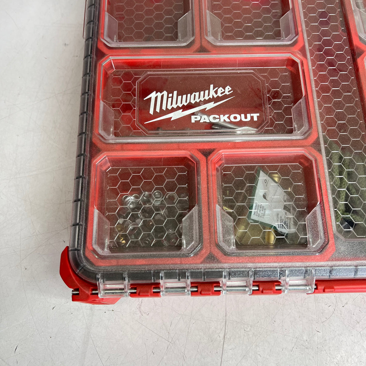 ZA@ MILWAUKEE Packout Case W/ Hardware 20"x14"x5" Red/Black (Used)