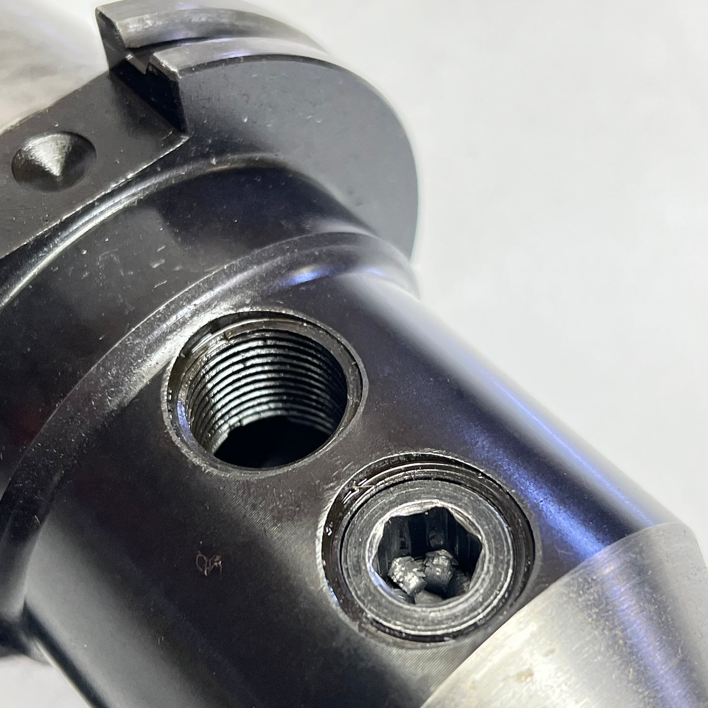 VALENITE Cat 50 Tool Holder Weldon Style  ~ 1" Hole Dia V50CT-E100 (Used)