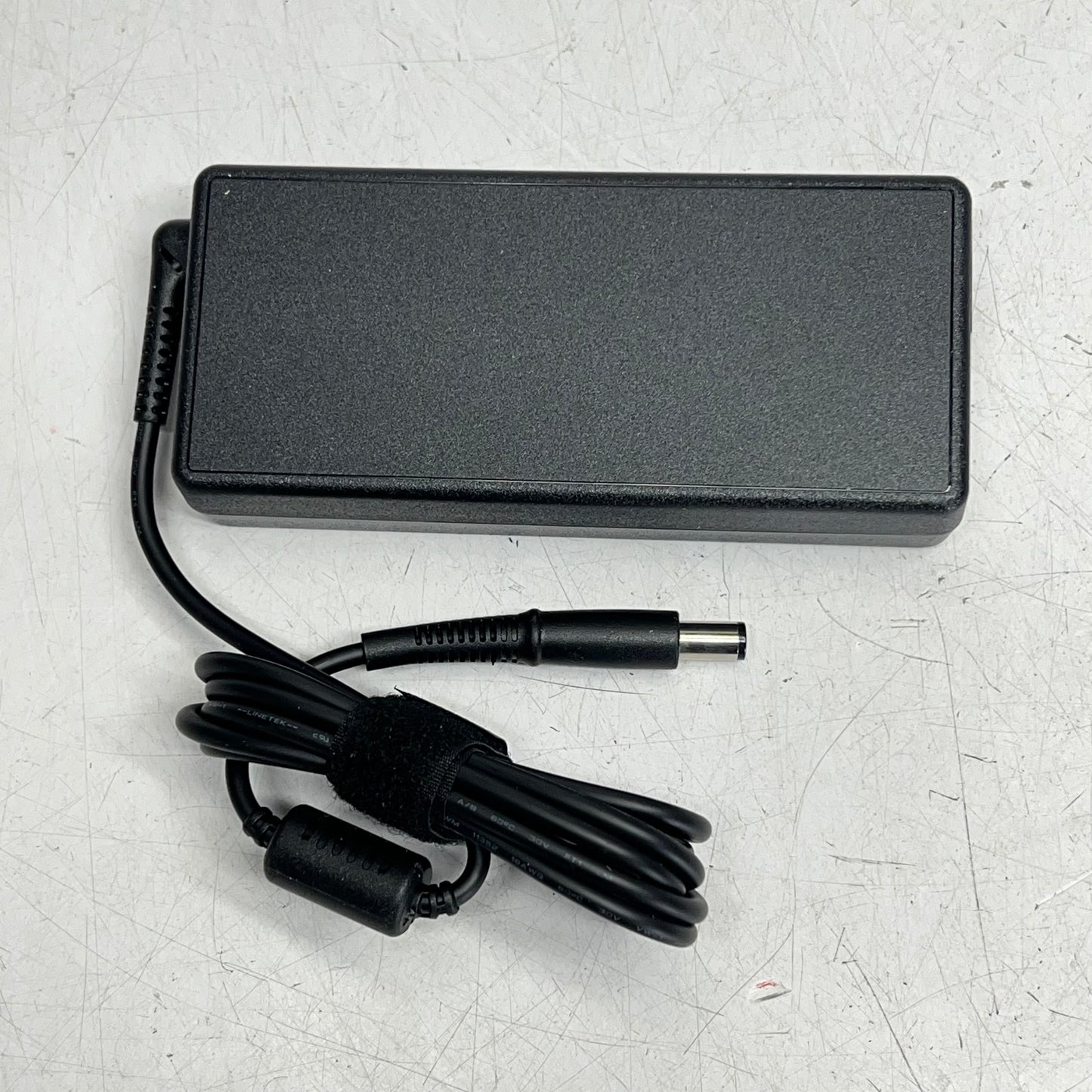 PLUGABLE Thunderbolt 4 16-in-1 Docking Station For Macbook Air/Pro TBT4-UDZ