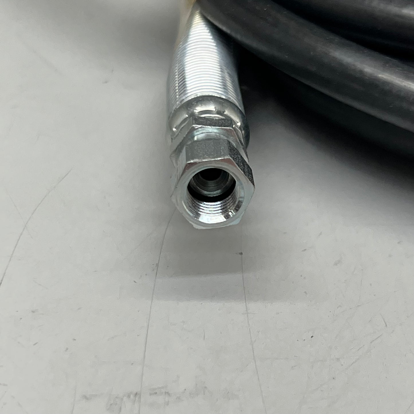 SPRAYING SYSTEMS CO. 1/4" X 25ft Spray Hose Black LJC6104