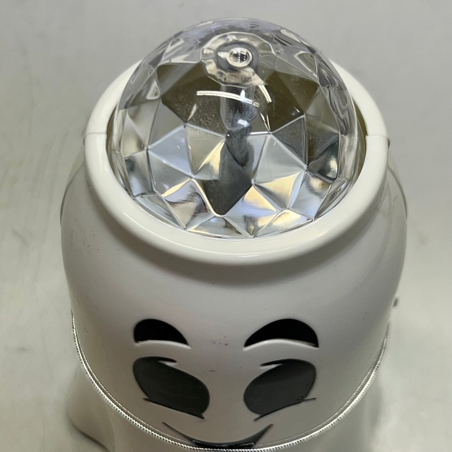 MAGIC SEASON Halloween Table Show 360 Rotation, White 702922