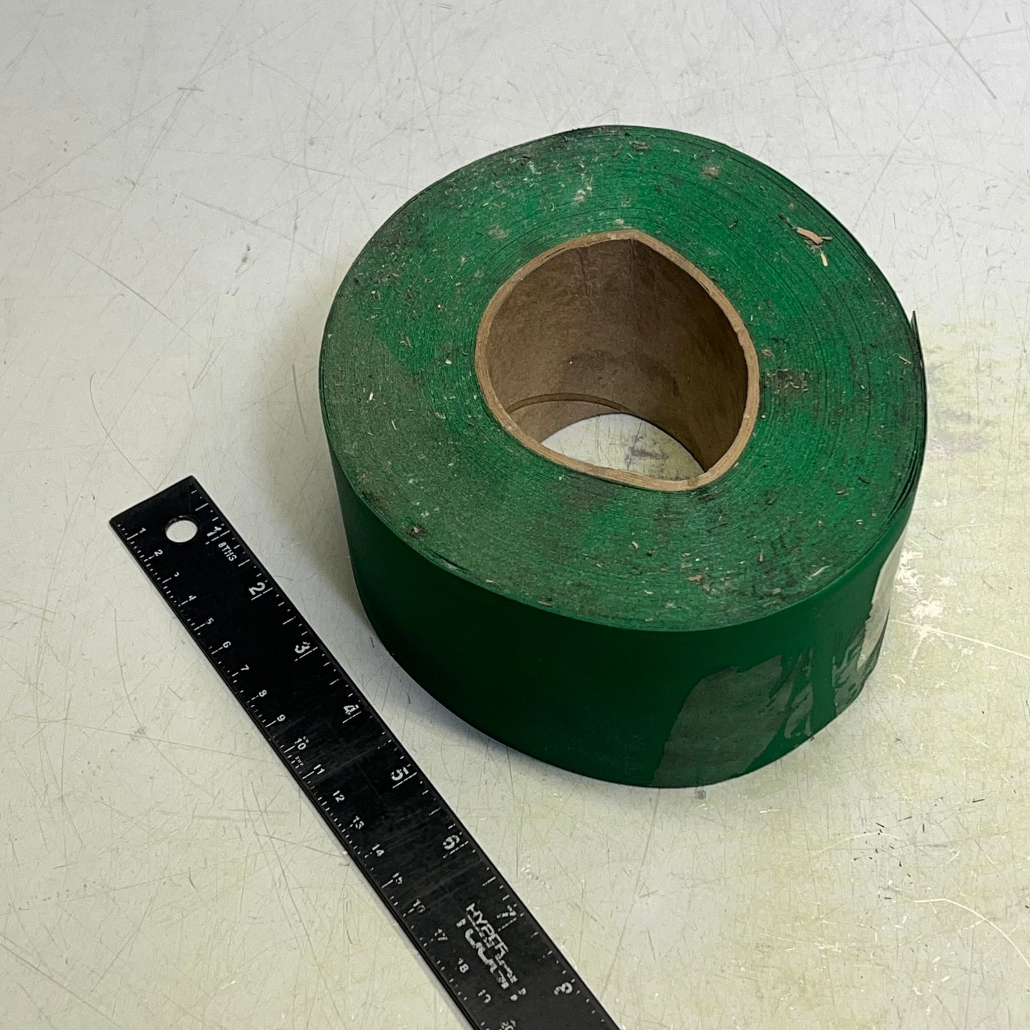 ZA@ (4 PACK) Vinyl Tape Unknown Length Green (Damaged)