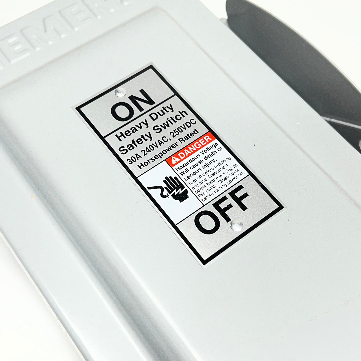SIEMENS 30 Amp 3-pole Heavy Duty Fusible Safety Switch 240 VAC/250VDC HF321N