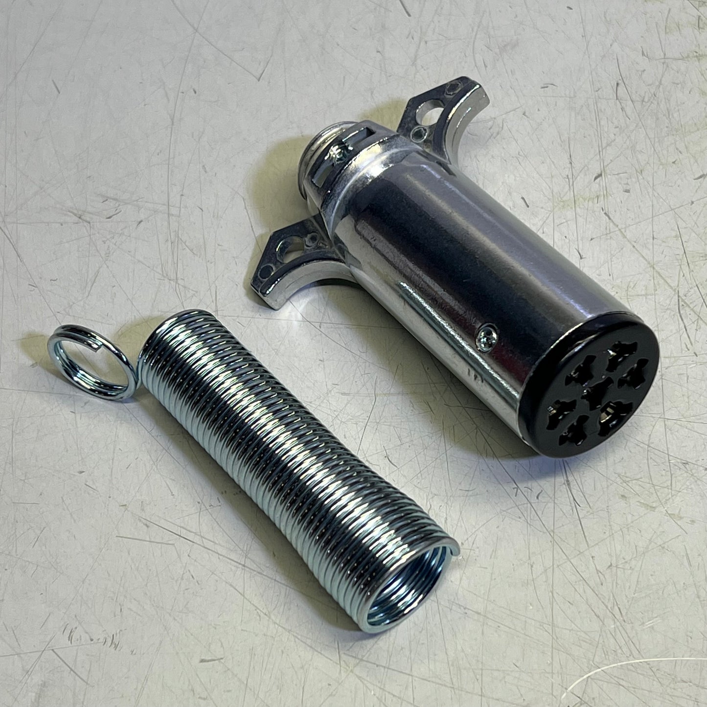 HOPKINS HD 7 Round Trailer Side W/ Cable Protector Heavy Duty Die Cast 52027