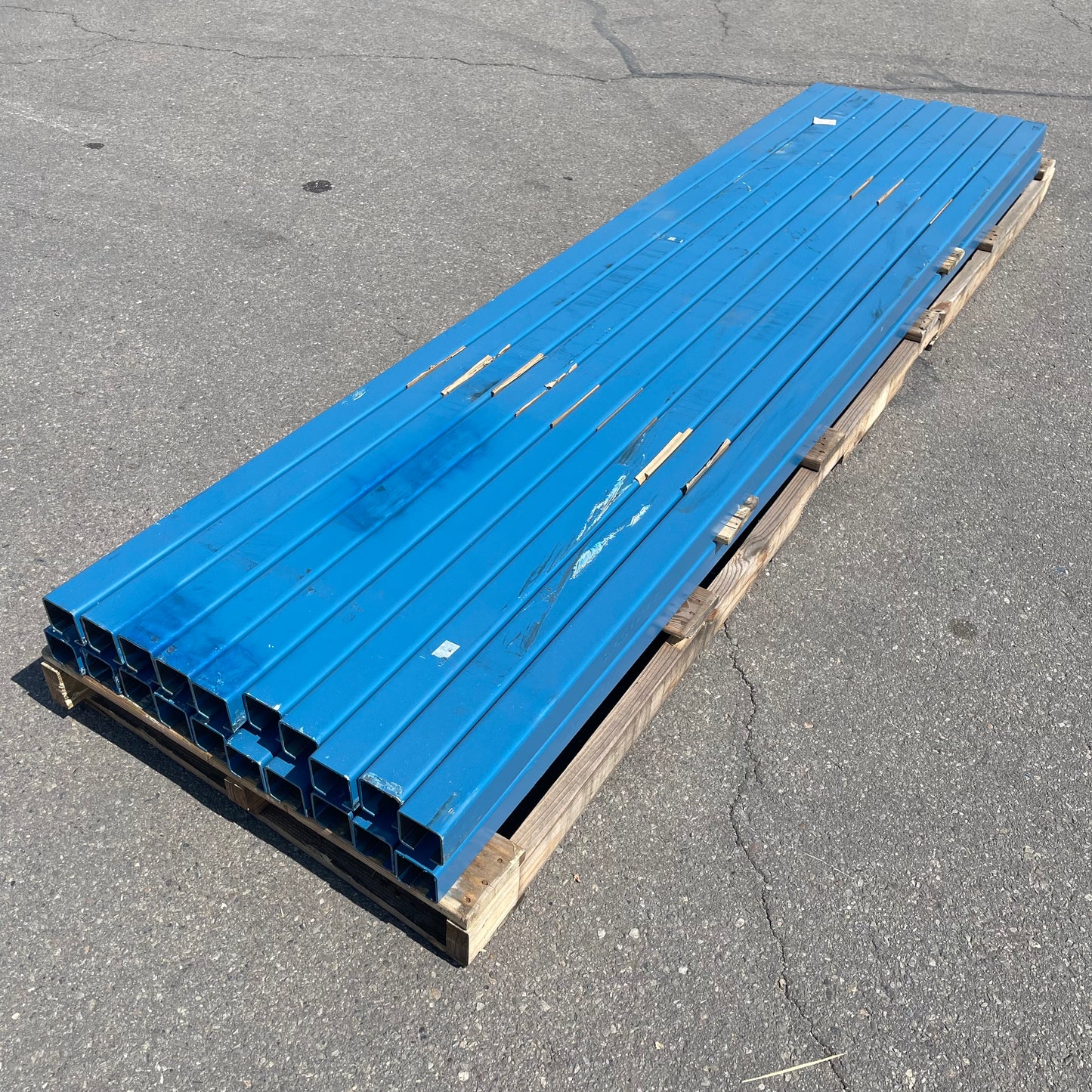 UNIBILT Enclosed Track Conveyor Components 10'x3"x2.5" Blue