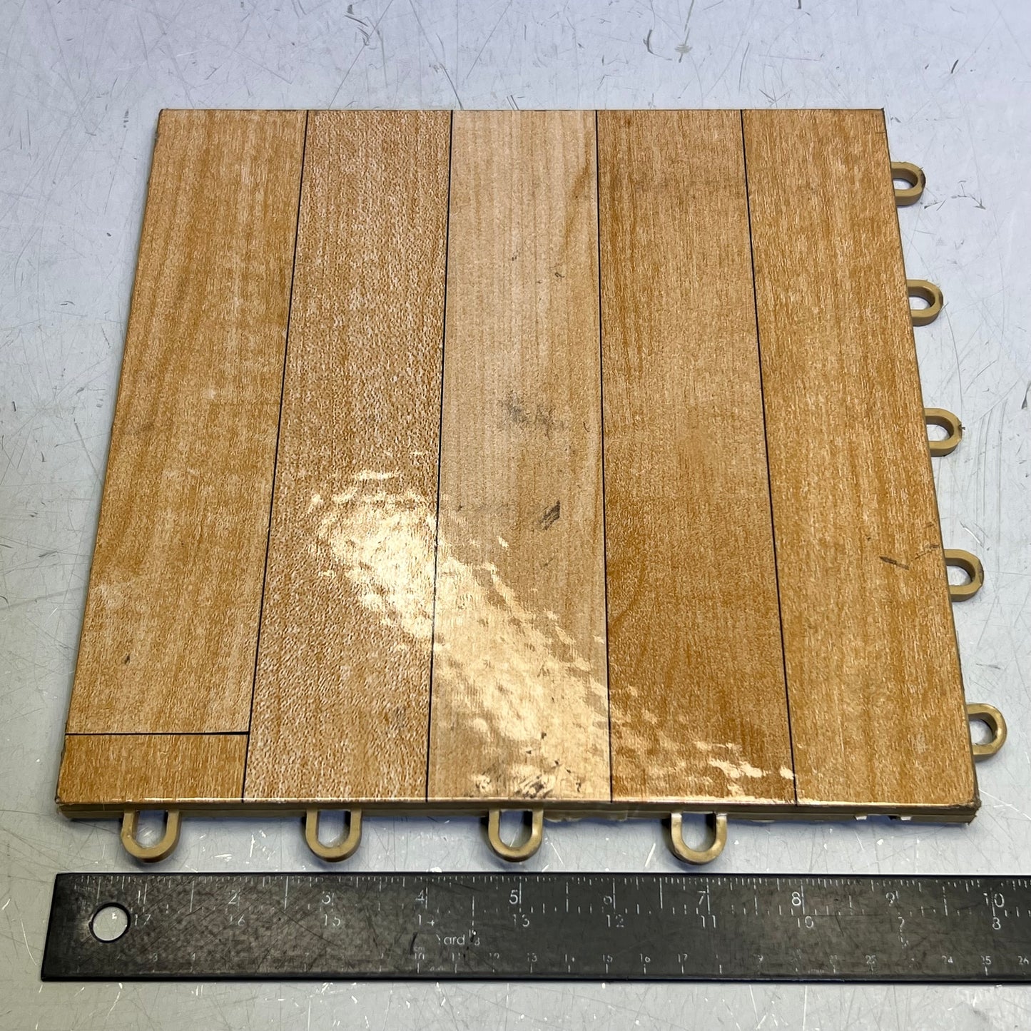 ZA@ Pallet of Tile Plastic Flooring Click in (AS-IS)