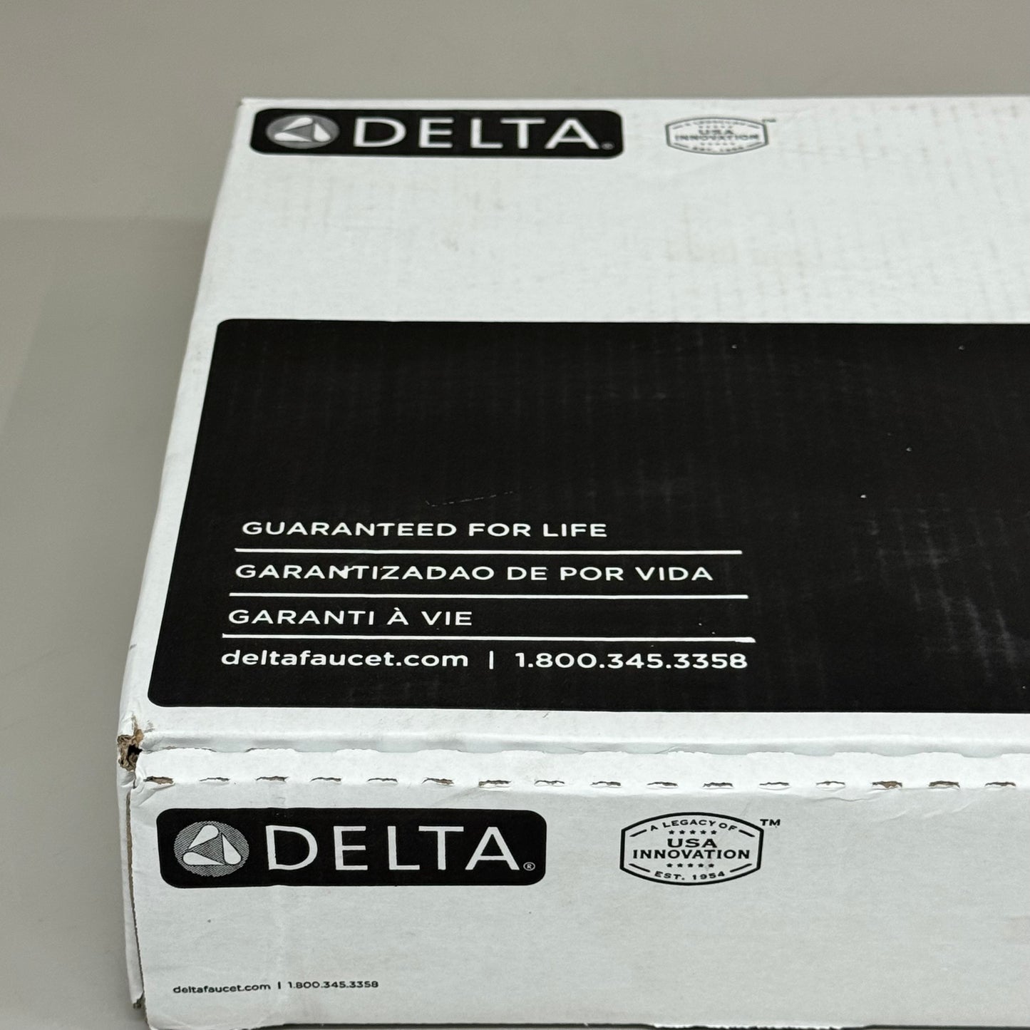 DELTA Lenta Pull-Down Kitchen Faucet w/ Touch Activation Champagne 19802TZ-CZDST