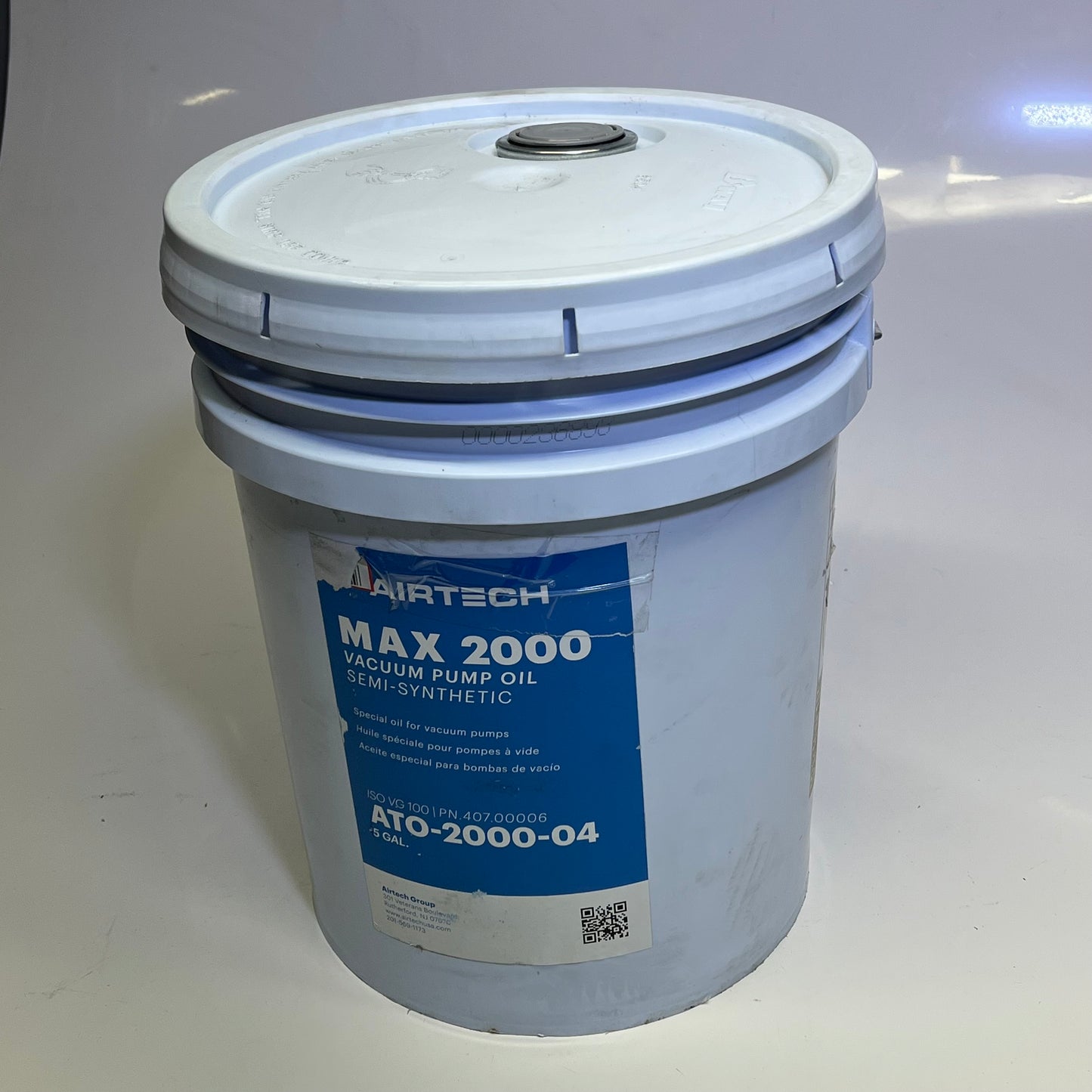AIR TECH  Max 2000 Vacuum Pump Oil Semi-Synthetic 5 Gal Clear ATO-2000-04