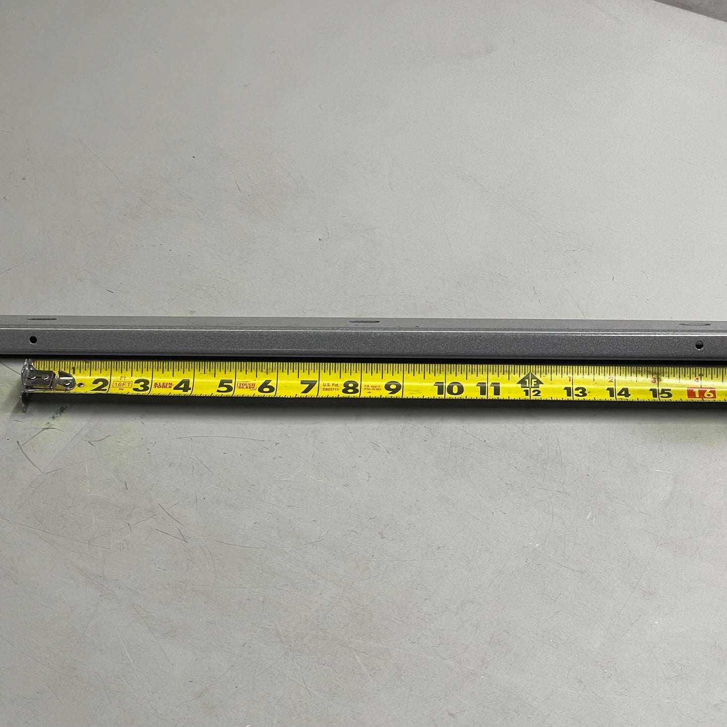 METRO SmartWall Track w/ Corrosion-Resistant Finish 40" 12 Gauge Steel SW40K4