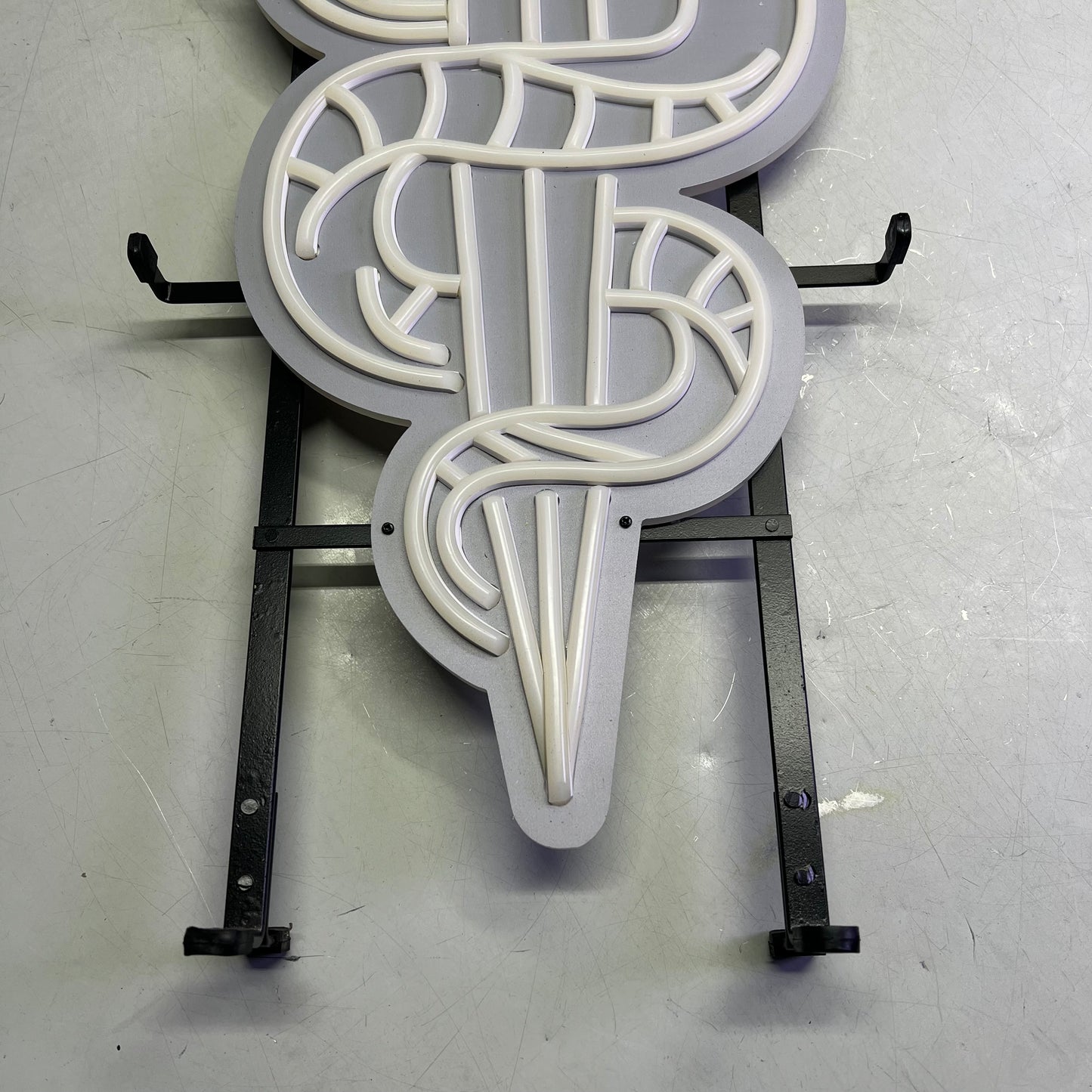 ZA@ VILLION LED Neon Light Sword W/ Wrap Around Snake 35"x20"