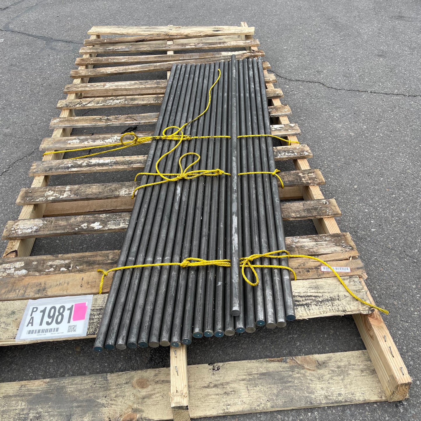 ZA@ Pallet of MIXED Steel Rods (AS-IS)