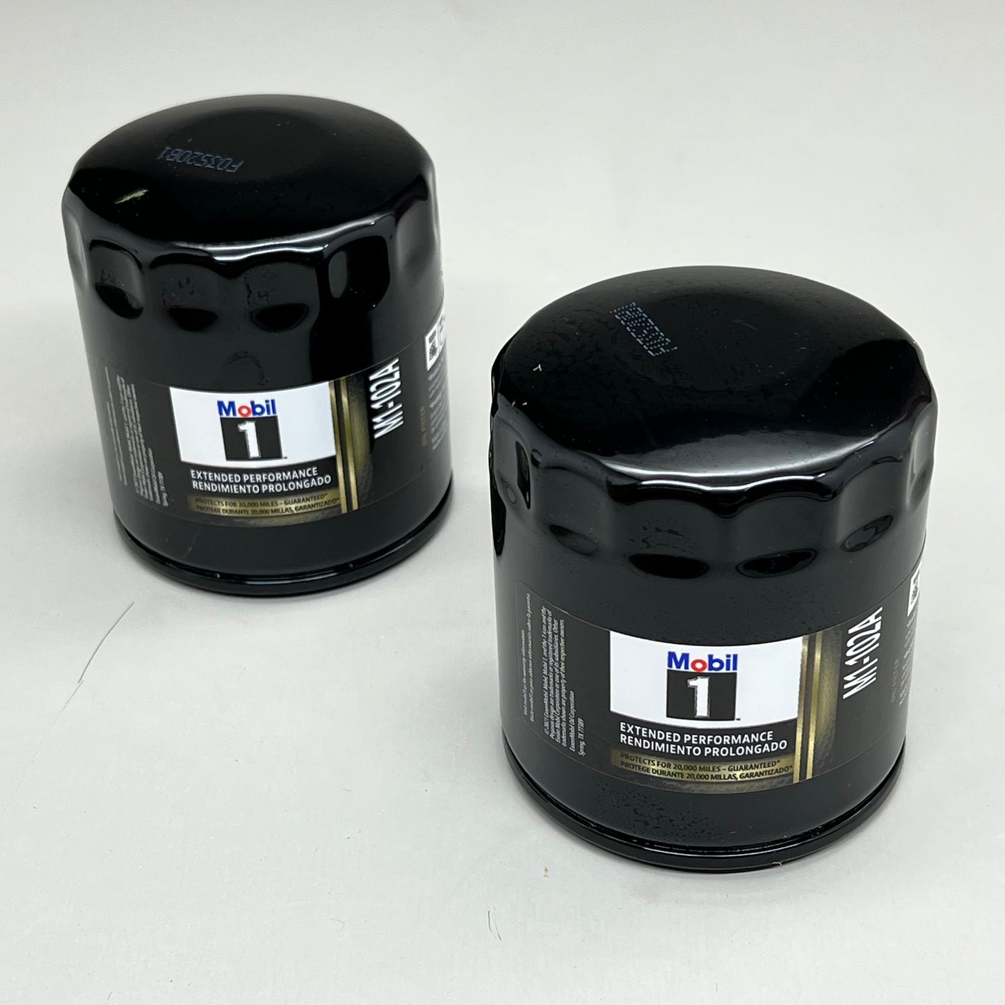 MOBIL1 (2 PACK) Extended Performance oil Filter Protects 20,000 Miles M1-102A