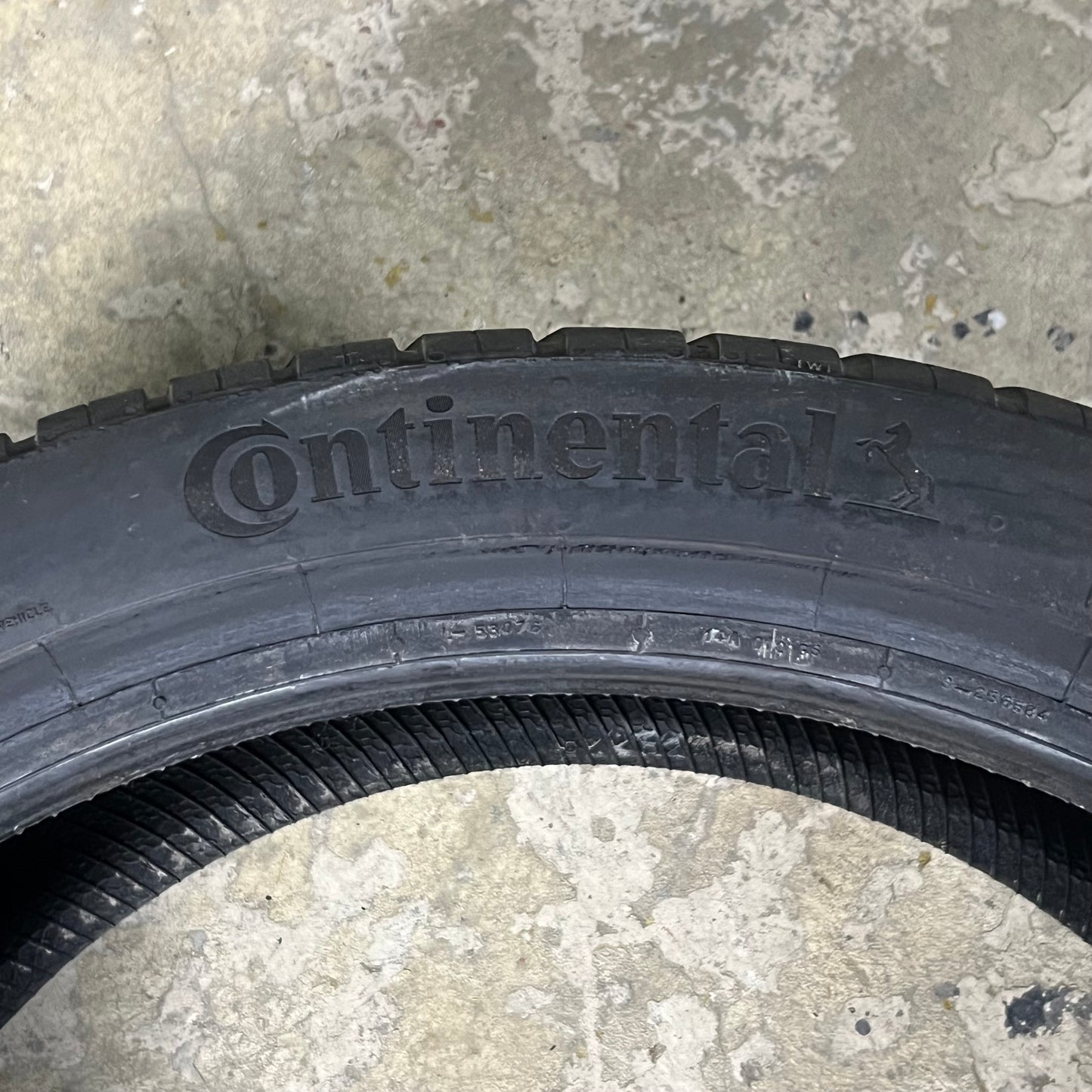 CONTINENTAL SportPlus Tire Sz 285/30ZR19 98Y XL (Used)