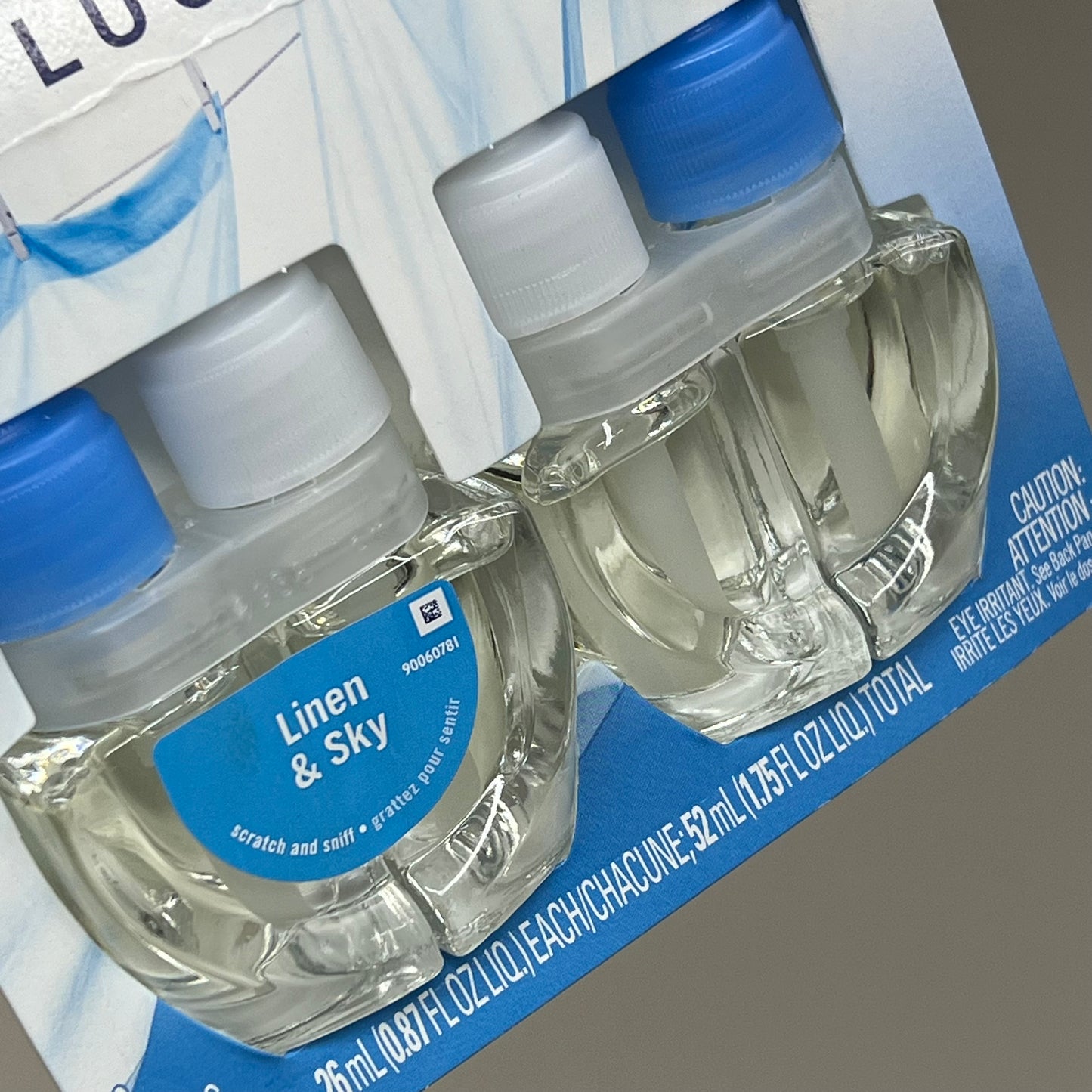 FEBREZE (2 PACK, 4 TOTAL REFILLS) Plug Scented oil Refills Linen & Sky 0.87fl oz