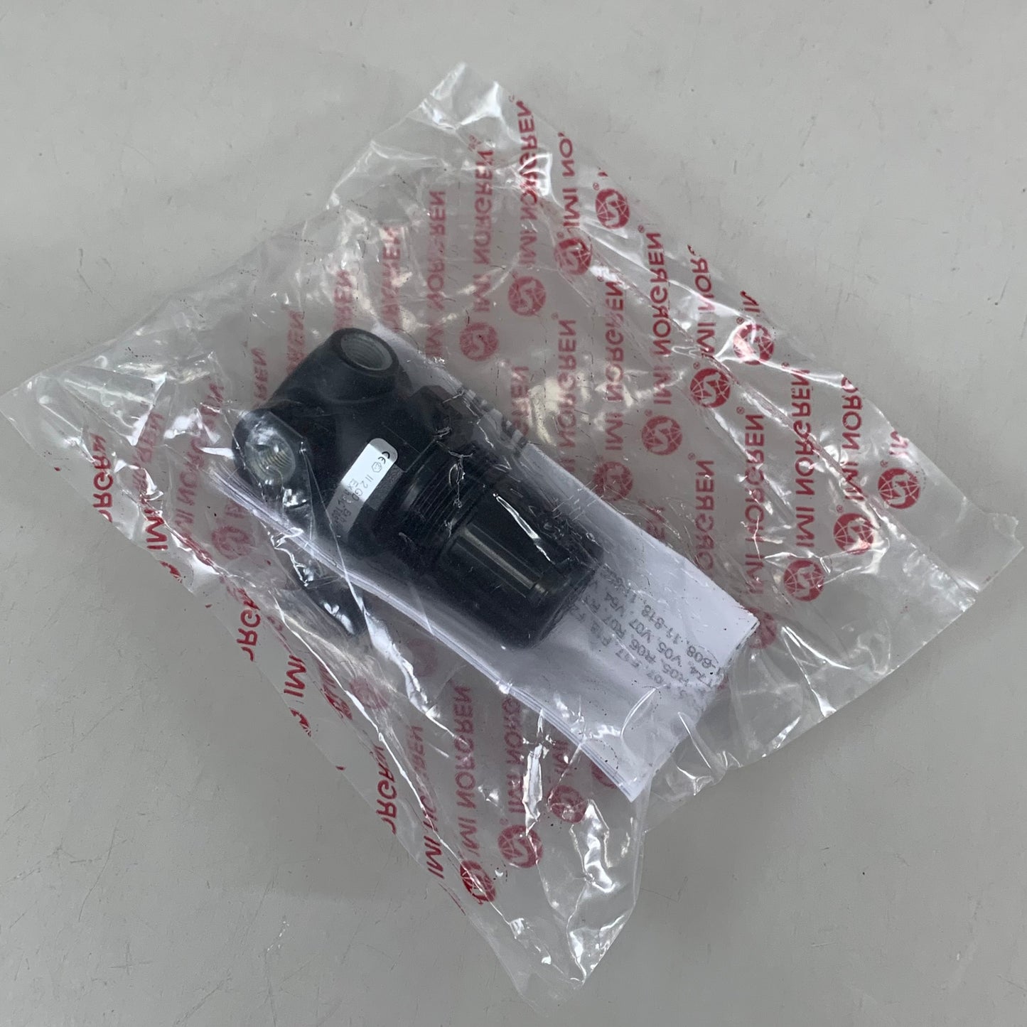 NORGREN Mini Air Pressure Regulator  Black R07-100-RNEA