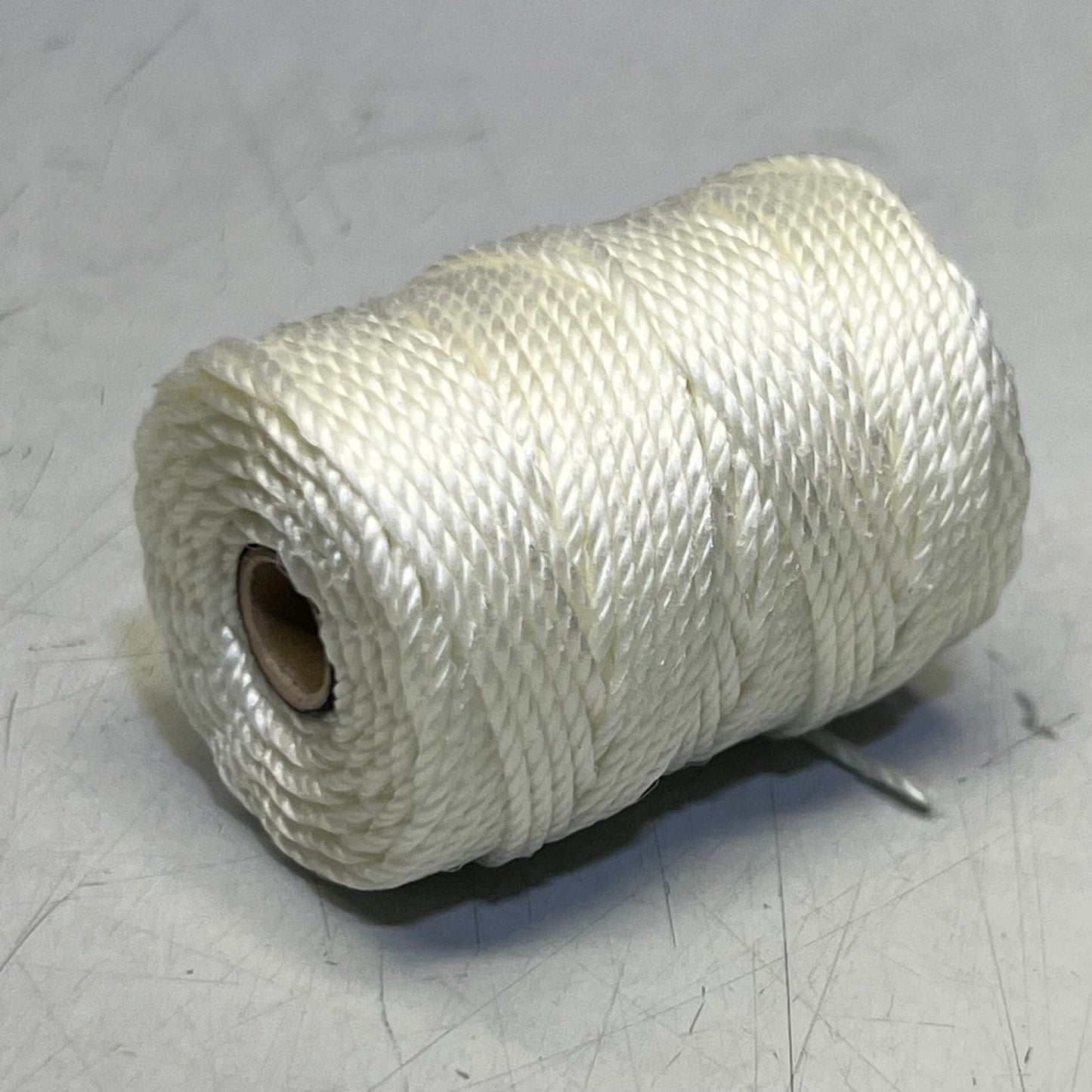 SERVICE THREAD (72 PACK) N554 Nylon Style 41 FG01287