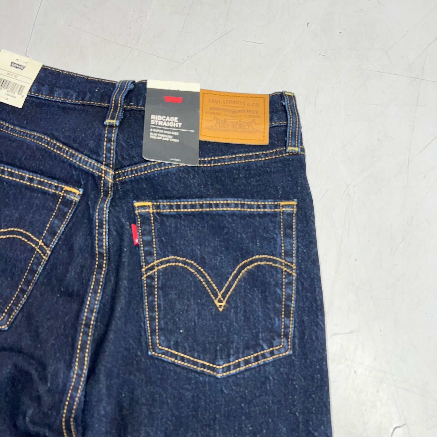 LEVIS Ribcage Straight Leg Denim Pants  Women's Sz 26x32 Small Course 79078-0014