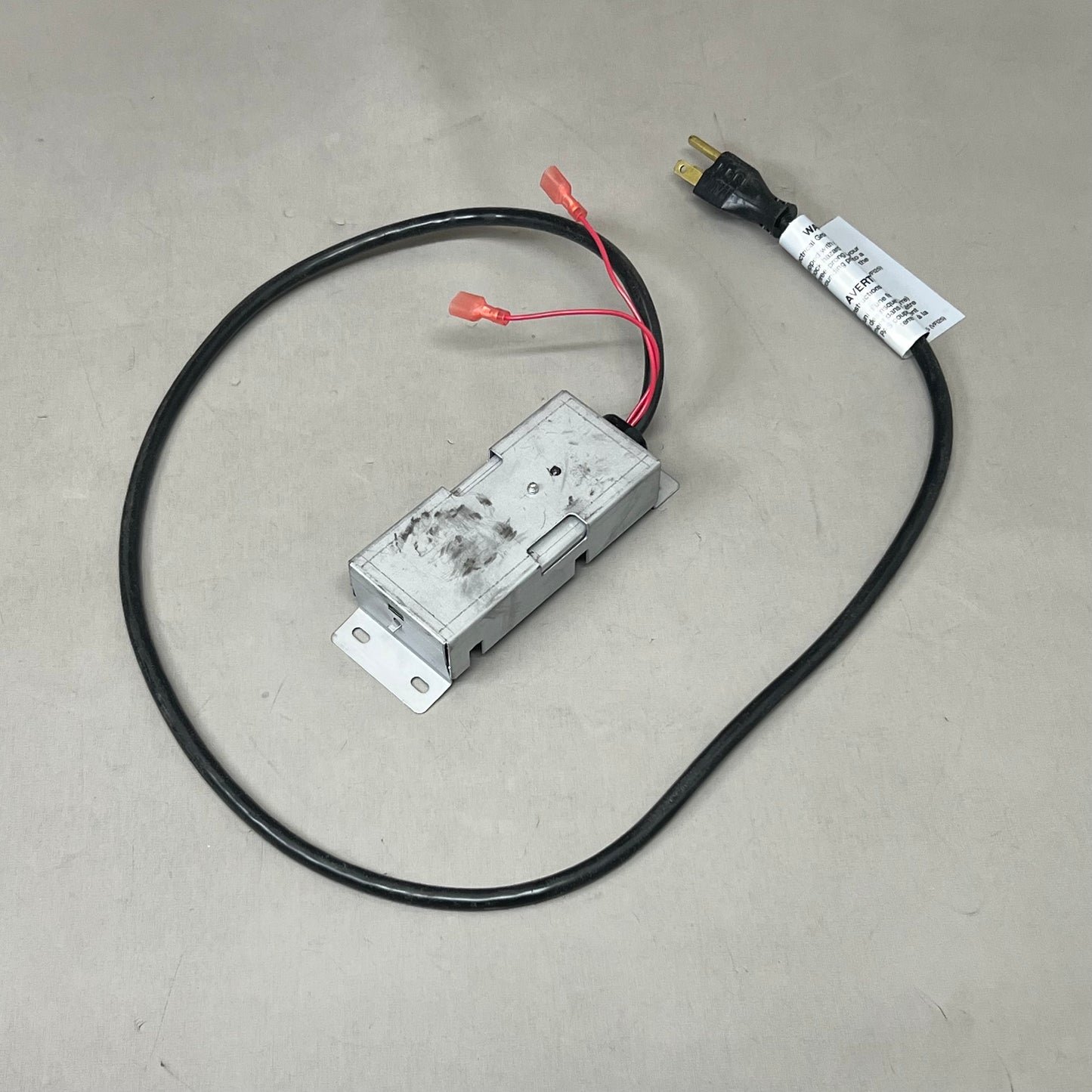 KINGSMAN Four-Lamp Universal Accent Light Kit For ZCVRB60 Glass Media ULK64