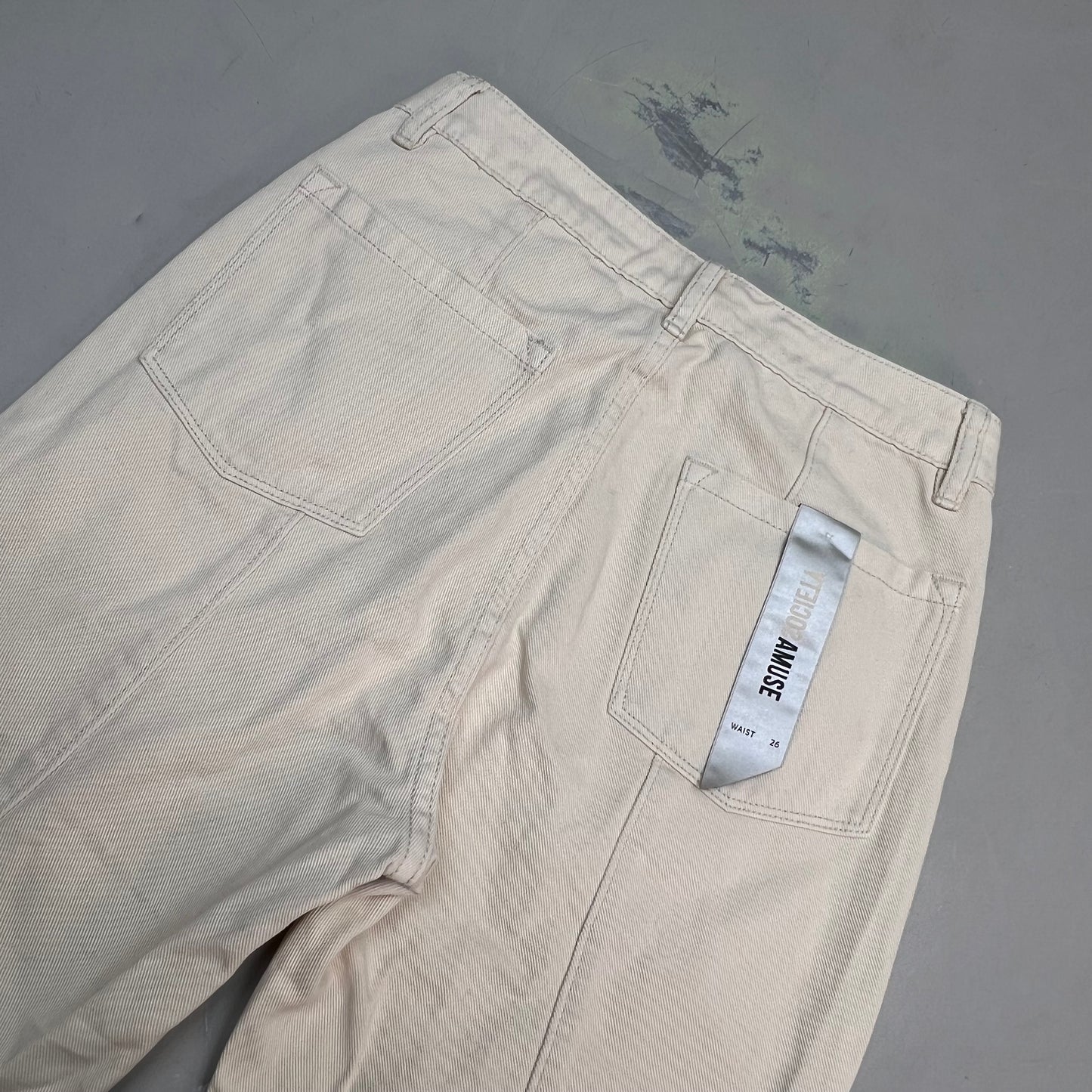 AMUSE SOCIETY Flying High Jeans Flared Leg Women's Sz 26 Banana A301FLY