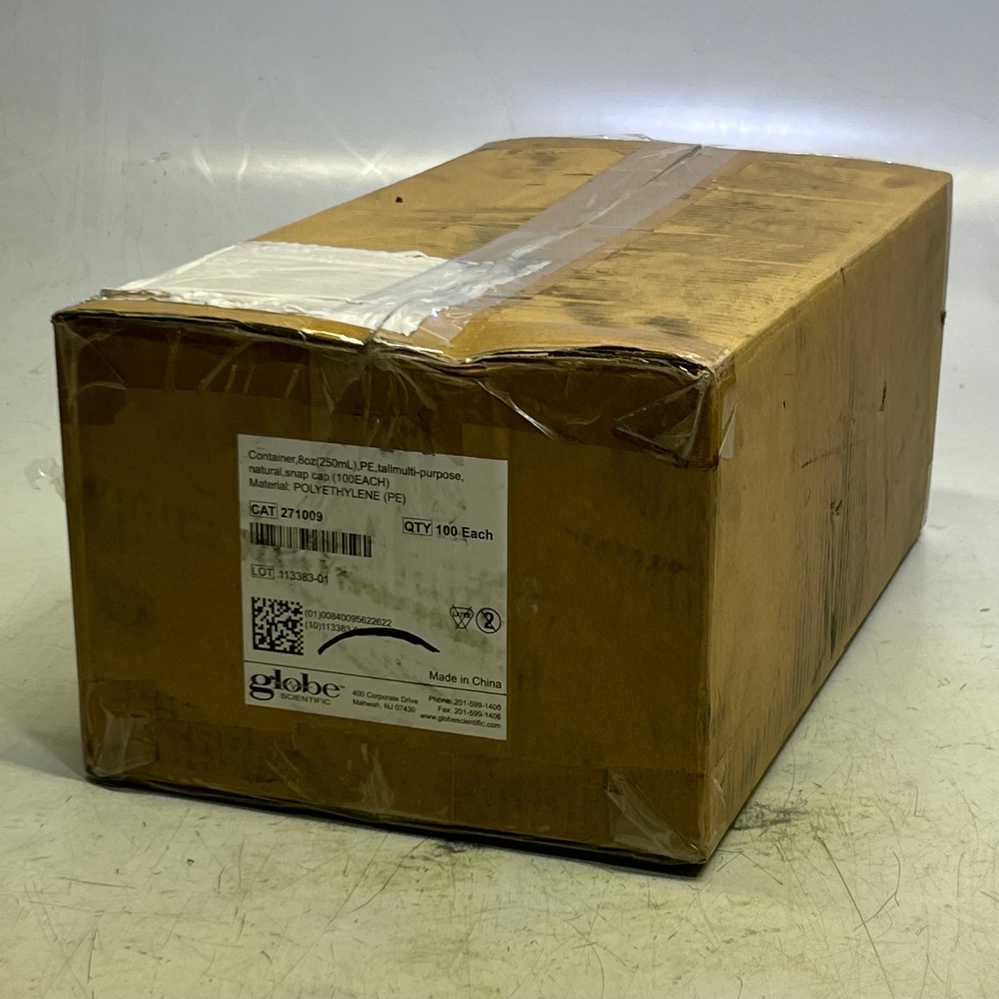 GLOBE (100 PACK) Multi-Purpose Container, Economy Style, Separate Snap Lid 8 oz 271009