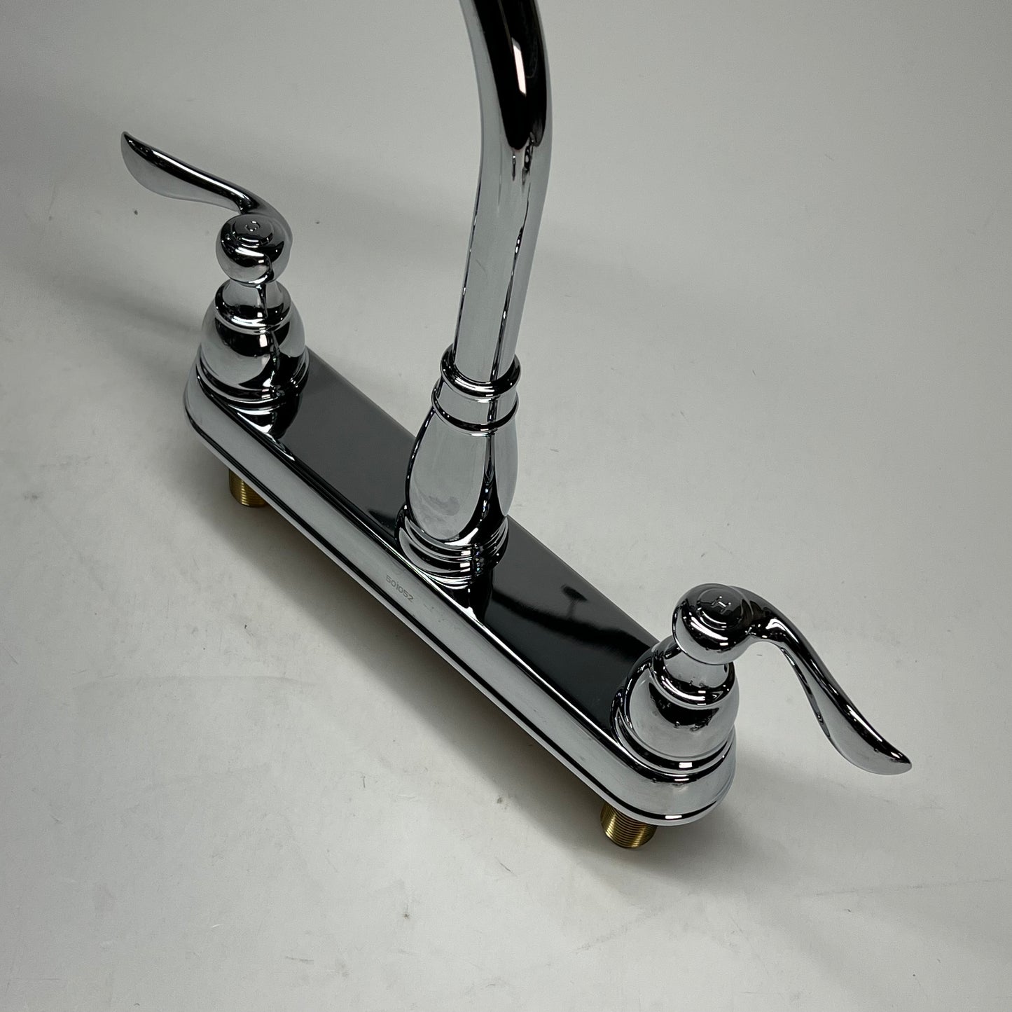DELTA  Windemere Kitchen Faucet W/ Side Spray 1.8 (GPM) Chrome 21996LF