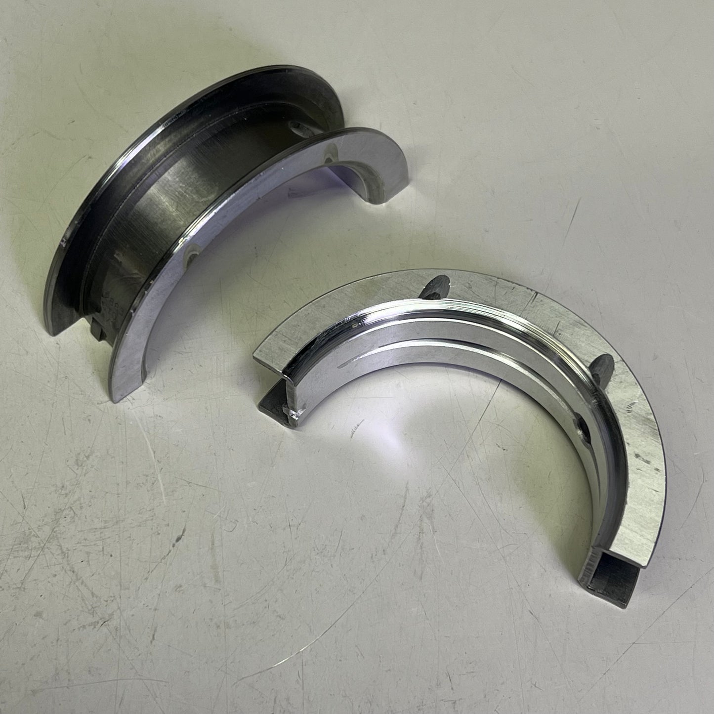 MAHLE Clevite Engine Crankshaft Main Bearing Set Made In USA Direct Fit MS-2205A